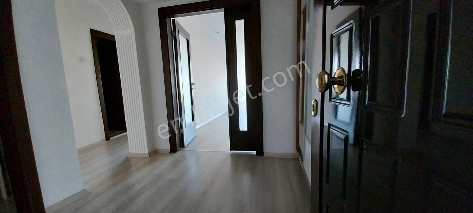 Tepebaşı Mahallesinde Ara Katta Manzaralı Full Yapılı Satılık Daire - Görsel 32