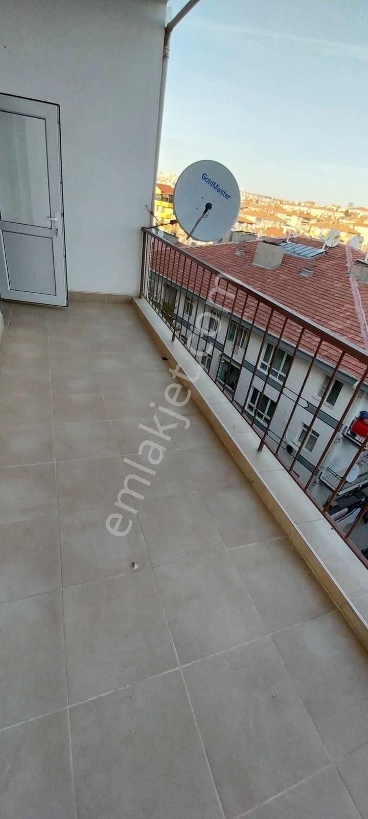 Tepebaşı Mahallesinde Ara Katta Manzaralı Full Yapılı Satılık Daire - Görsel 19