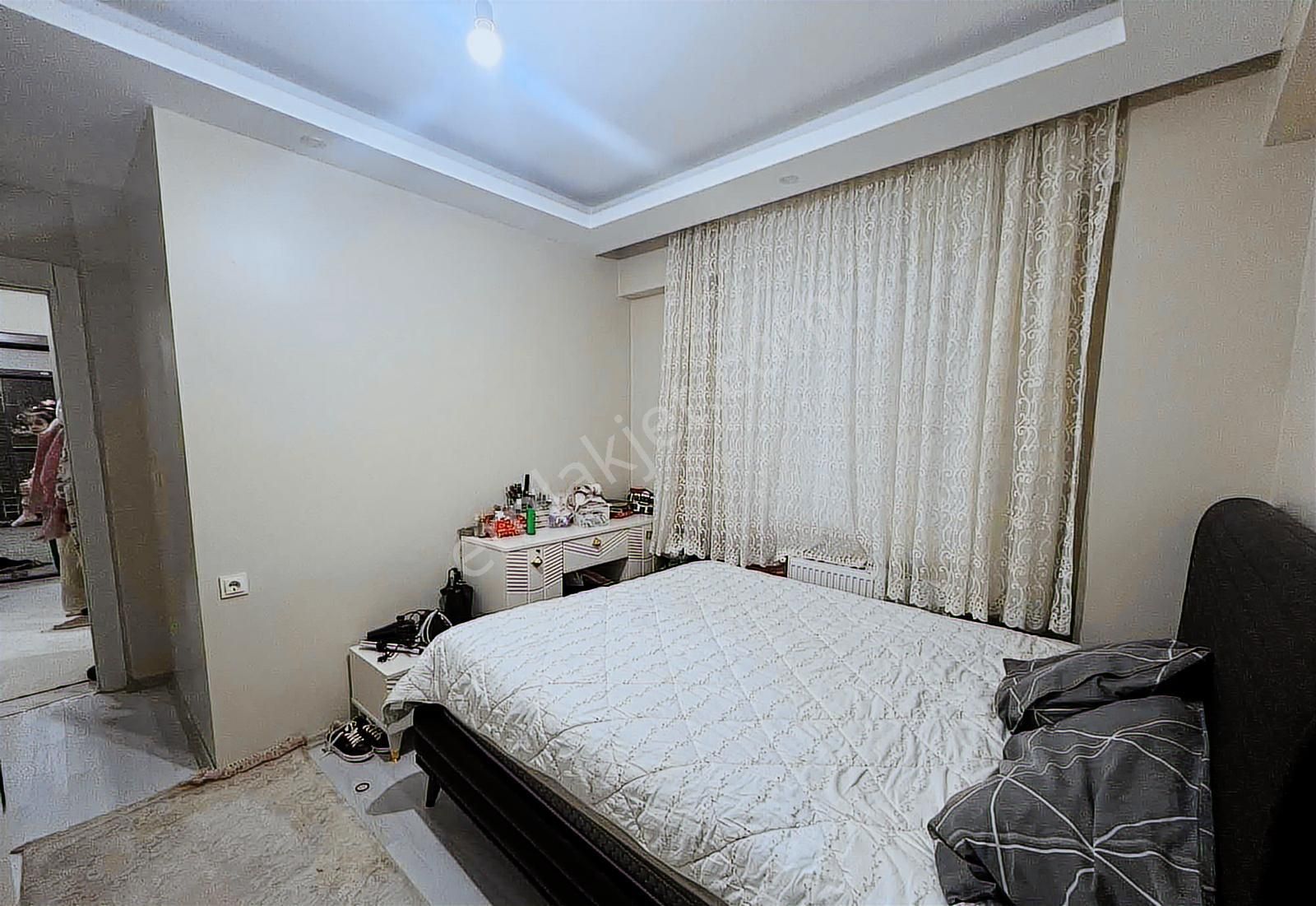 Reşadiye Mahallesi 2+1 4 Yıllık Daire - Görsel 9