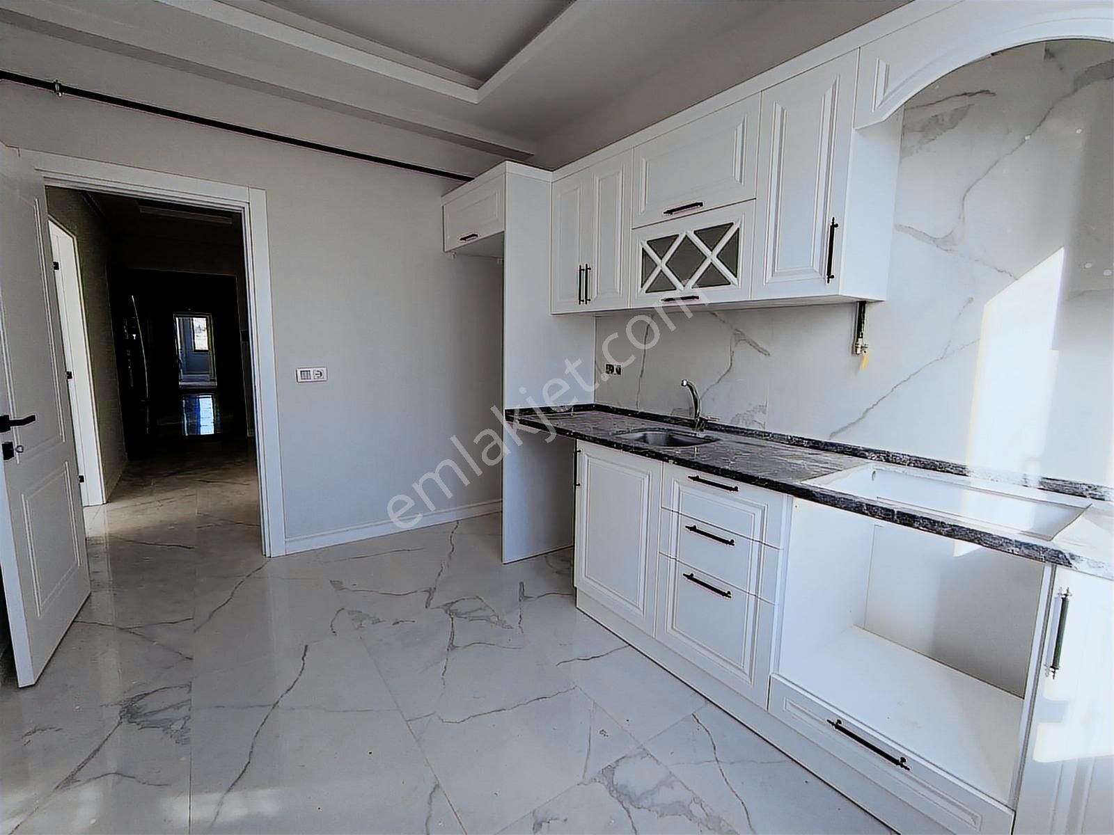 Kamalıda Caddeye Cephe Geniş 2+1 - Görsel 5