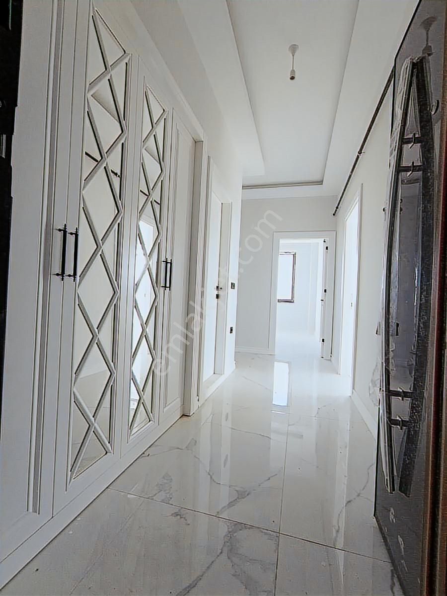 Kamalıda Caddeye Cephe Geniş 2+1 - Görsel 14