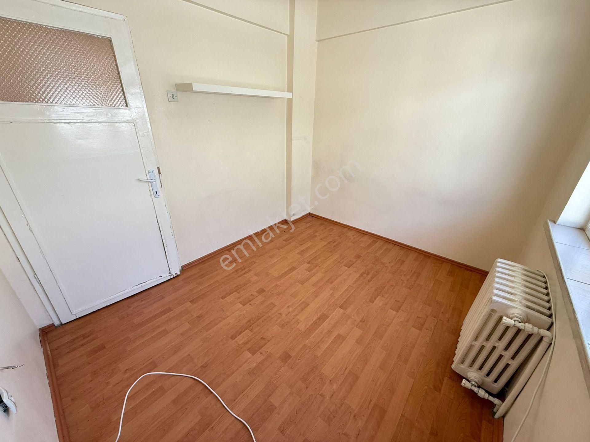 Yakacık Mah Katta 3+1 1 Bağımlı Yapılı Geniş Manzaralı Daha Ne Olsun - Görsel 24