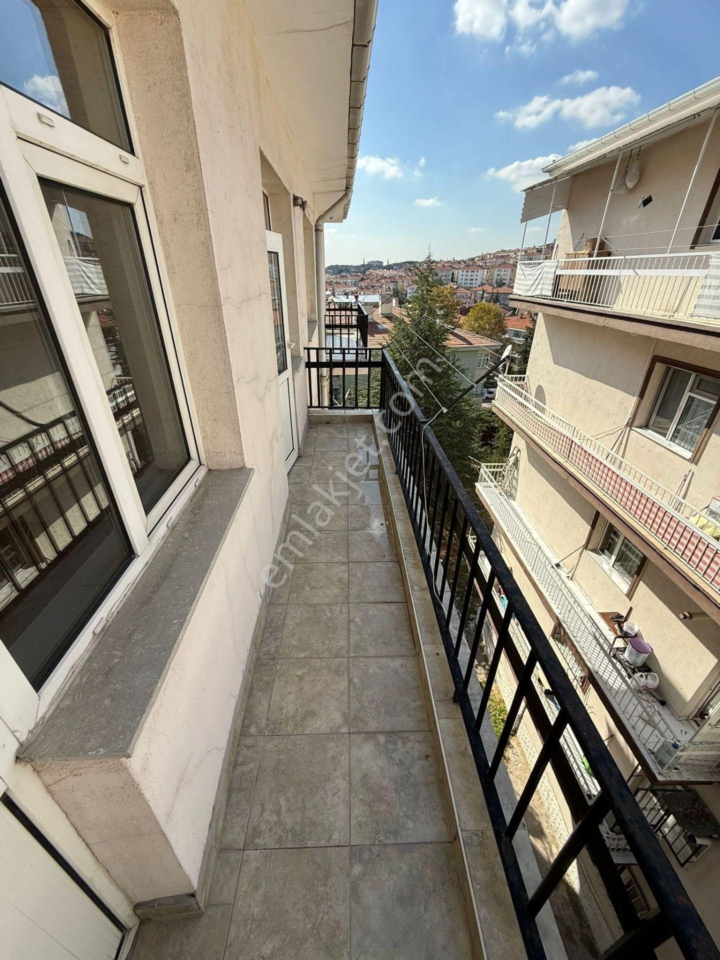 Yakacık Mah Katta 3+1 1 Bağımlı Yapılı Geniş Manzaralı Daha Ne Olsun - Görsel 12