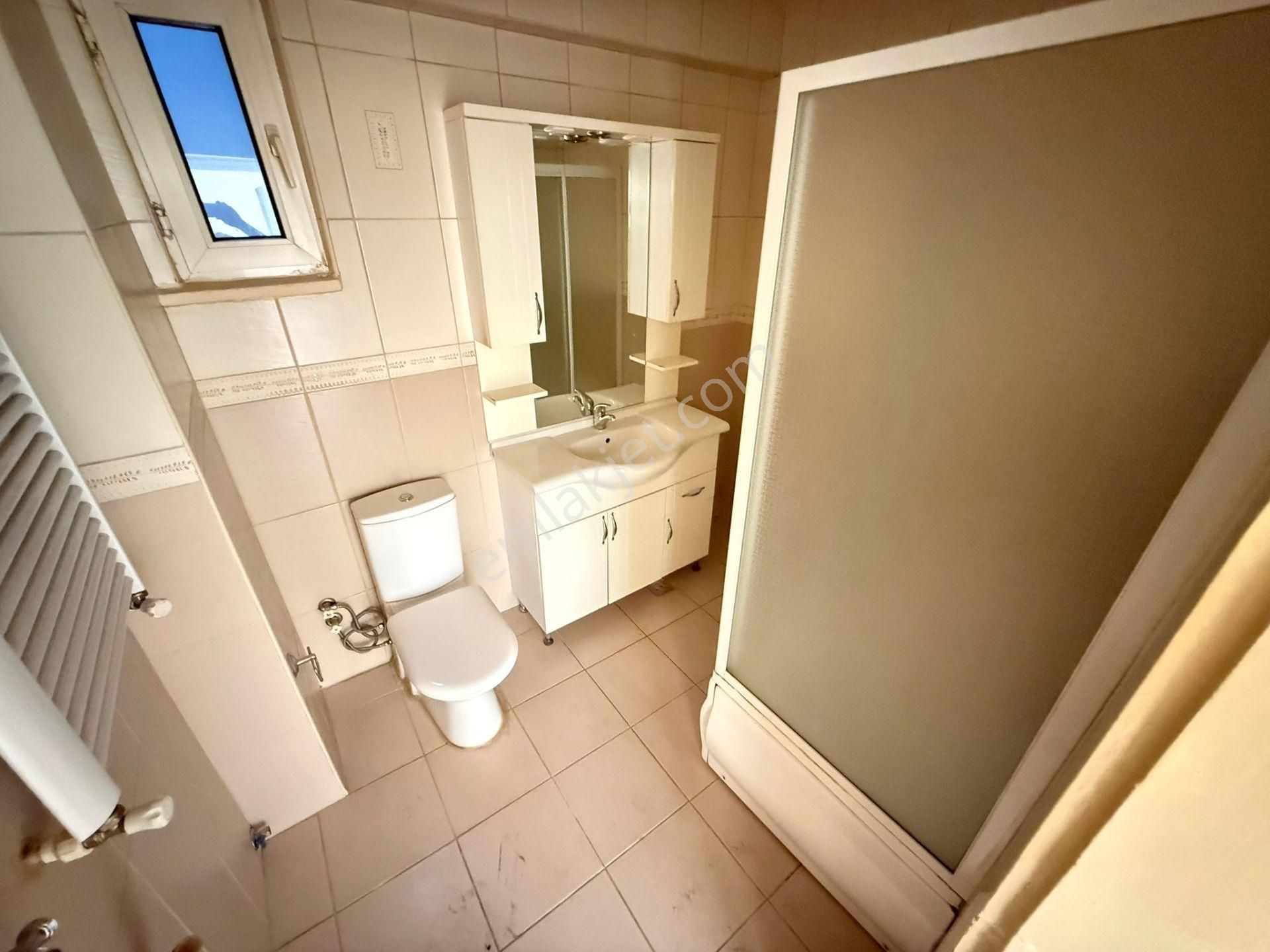 Yakacık Mah Katta 3+1 1 Bağımlı Yapılı Geniş Manzaralı Daha Ne Olsun - Görsel 26