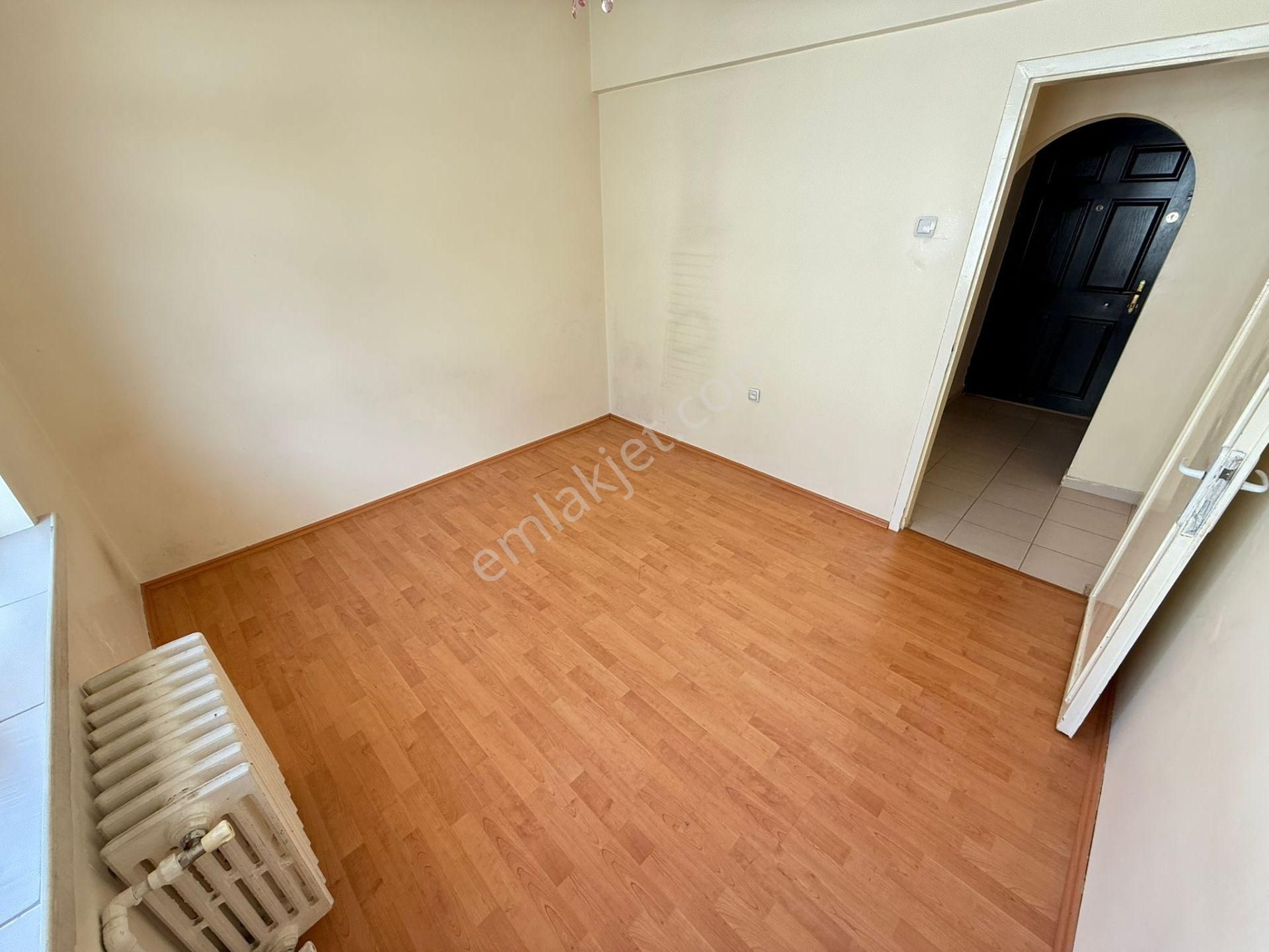 Yakacık Mah Katta 3+1 1 Bağımlı Yapılı Geniş Manzaralı Daha Ne Olsun - Görsel 20