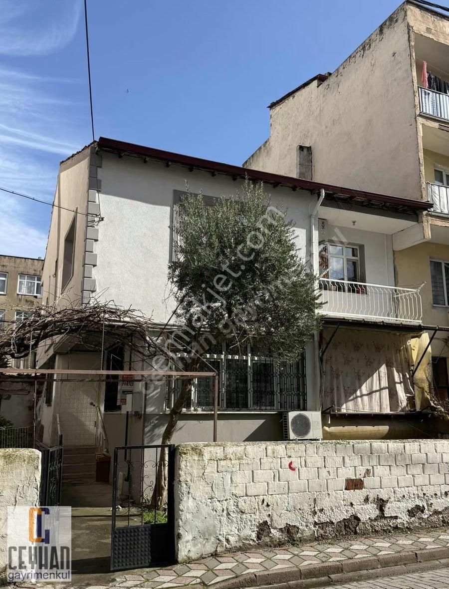 Satılık Ayrı Girişli Zemin Kat Daire