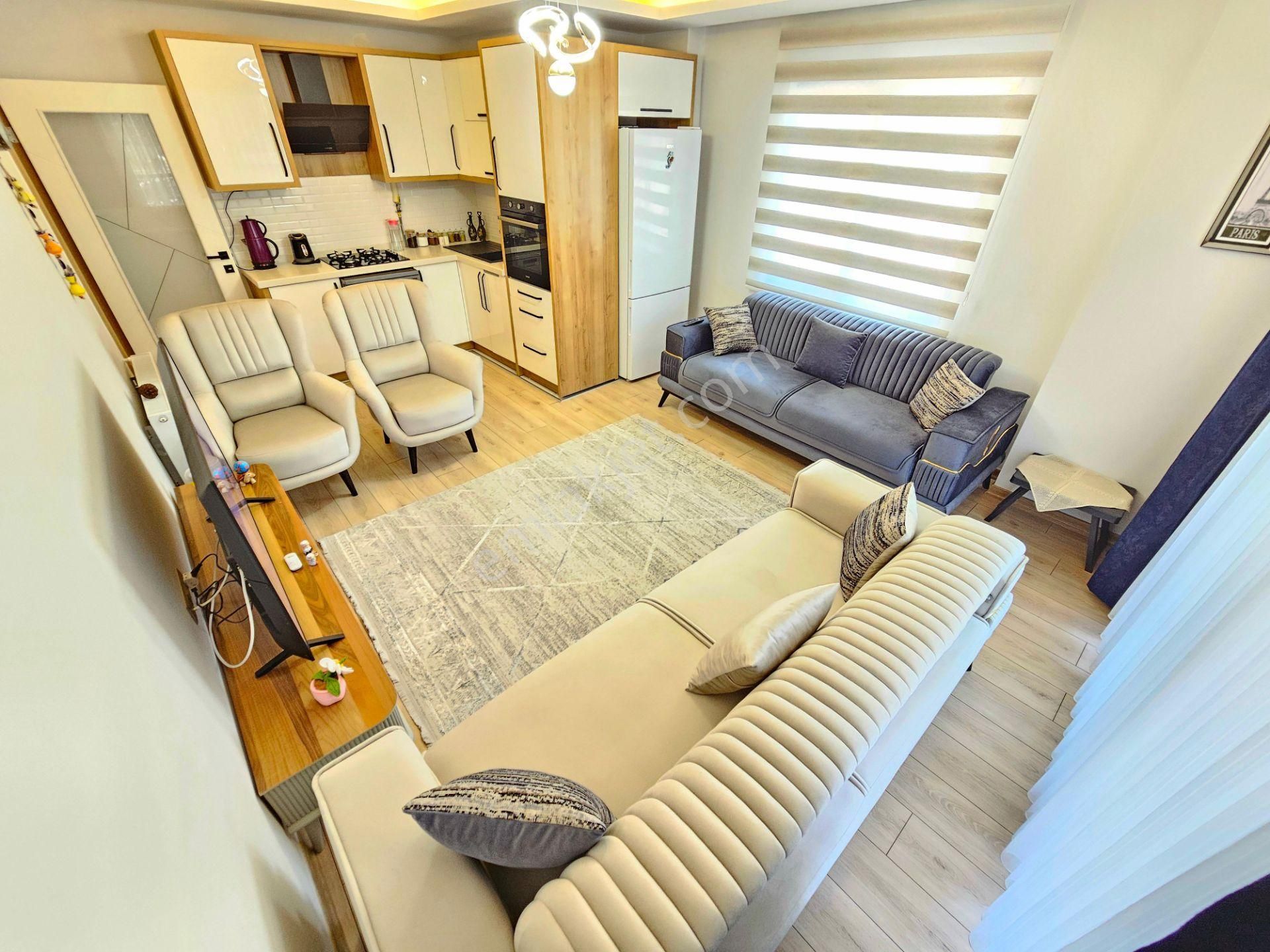 Gürsoy'dan Pazar Sokağında Denize 300m Ön Cephe Full Eşyalı 1+1 - Görsel 23