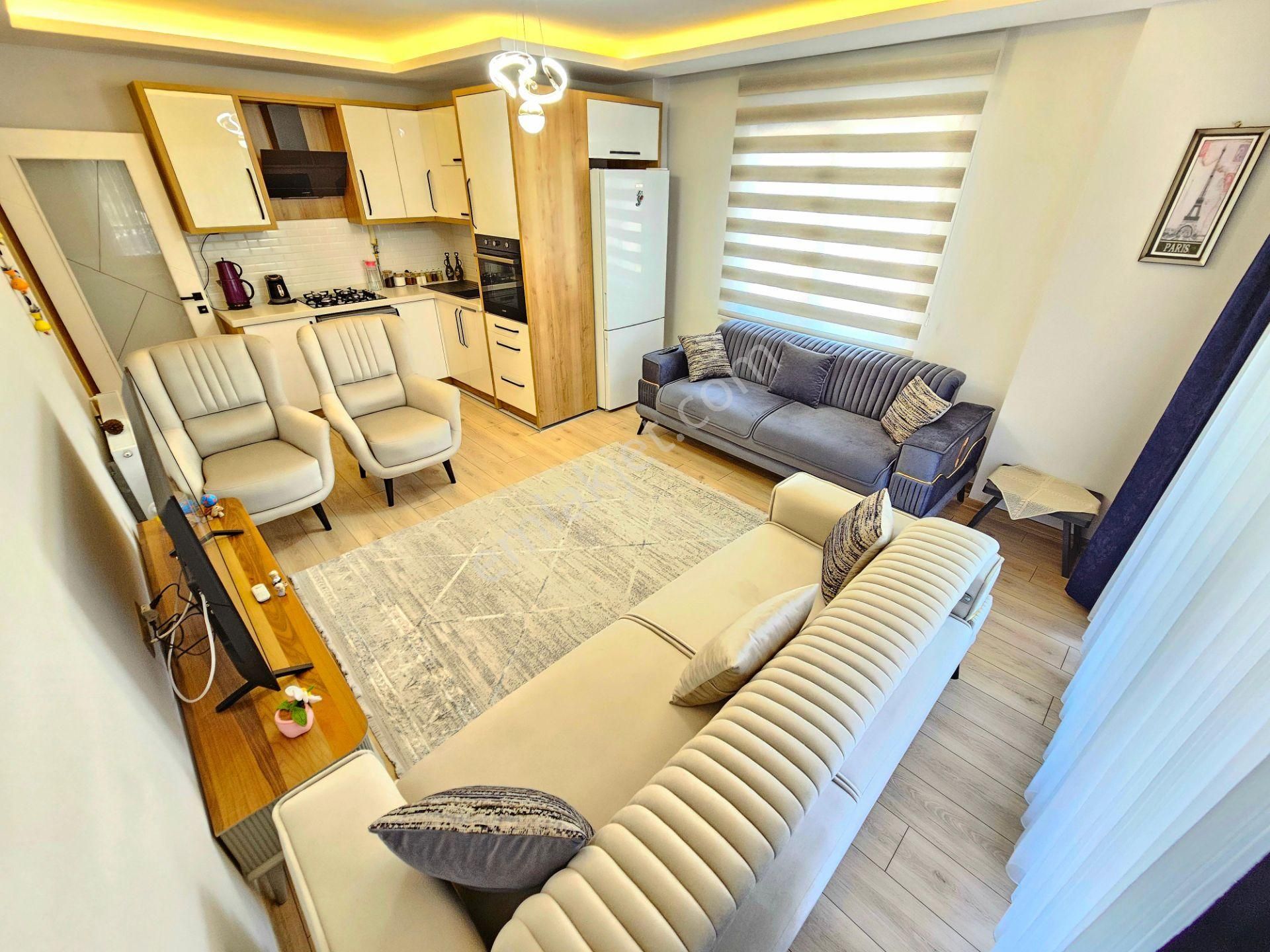 Gürsoy'dan Pazar Sokağında Denize 300m Ön Cephe Full Eşyalı 1+1 - Görsel 19