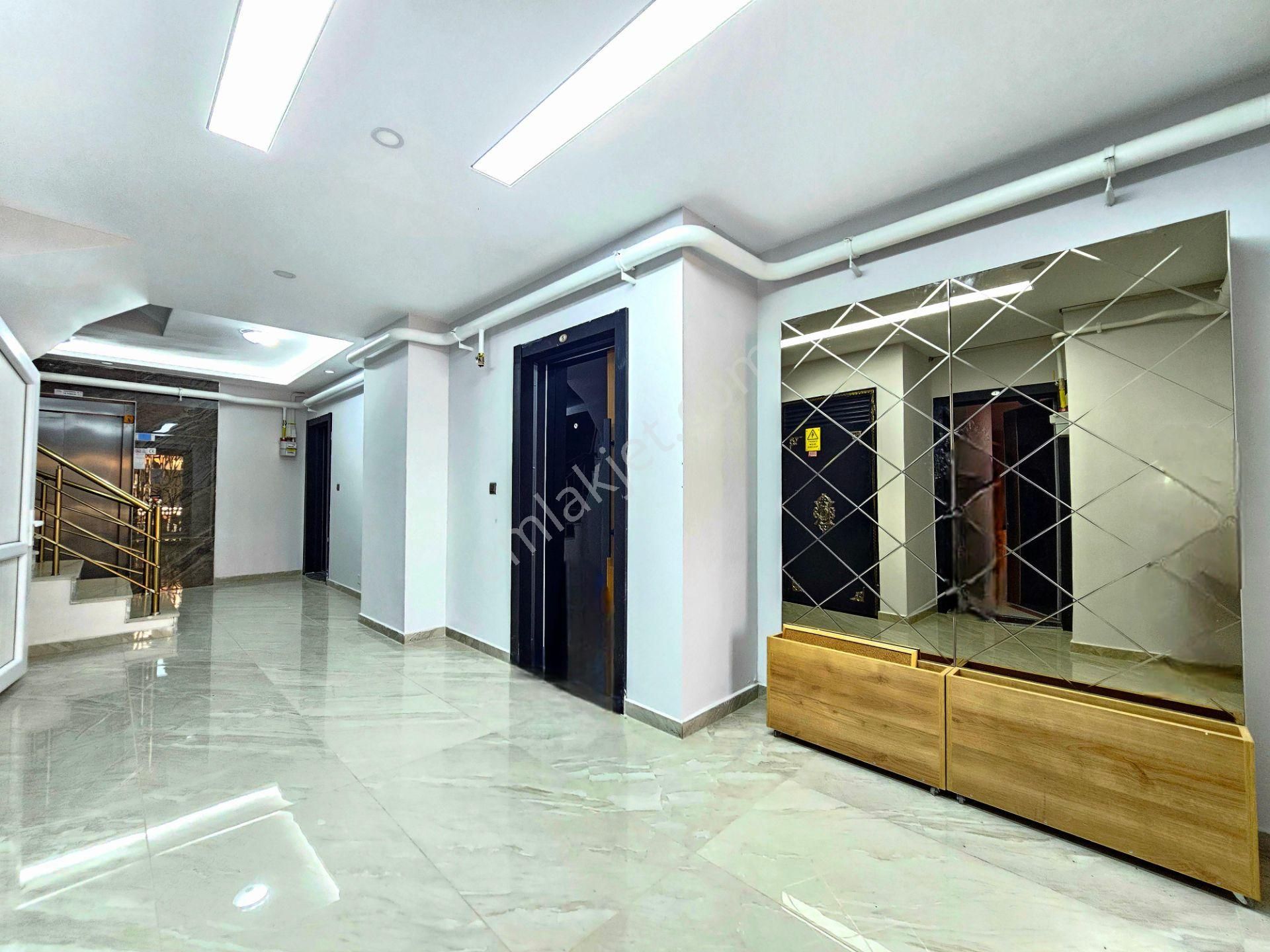 Gürsoy'dan Pazar Sokağında Denize 300m Ön Cephe Full Eşyalı 1+1 - Görsel 4