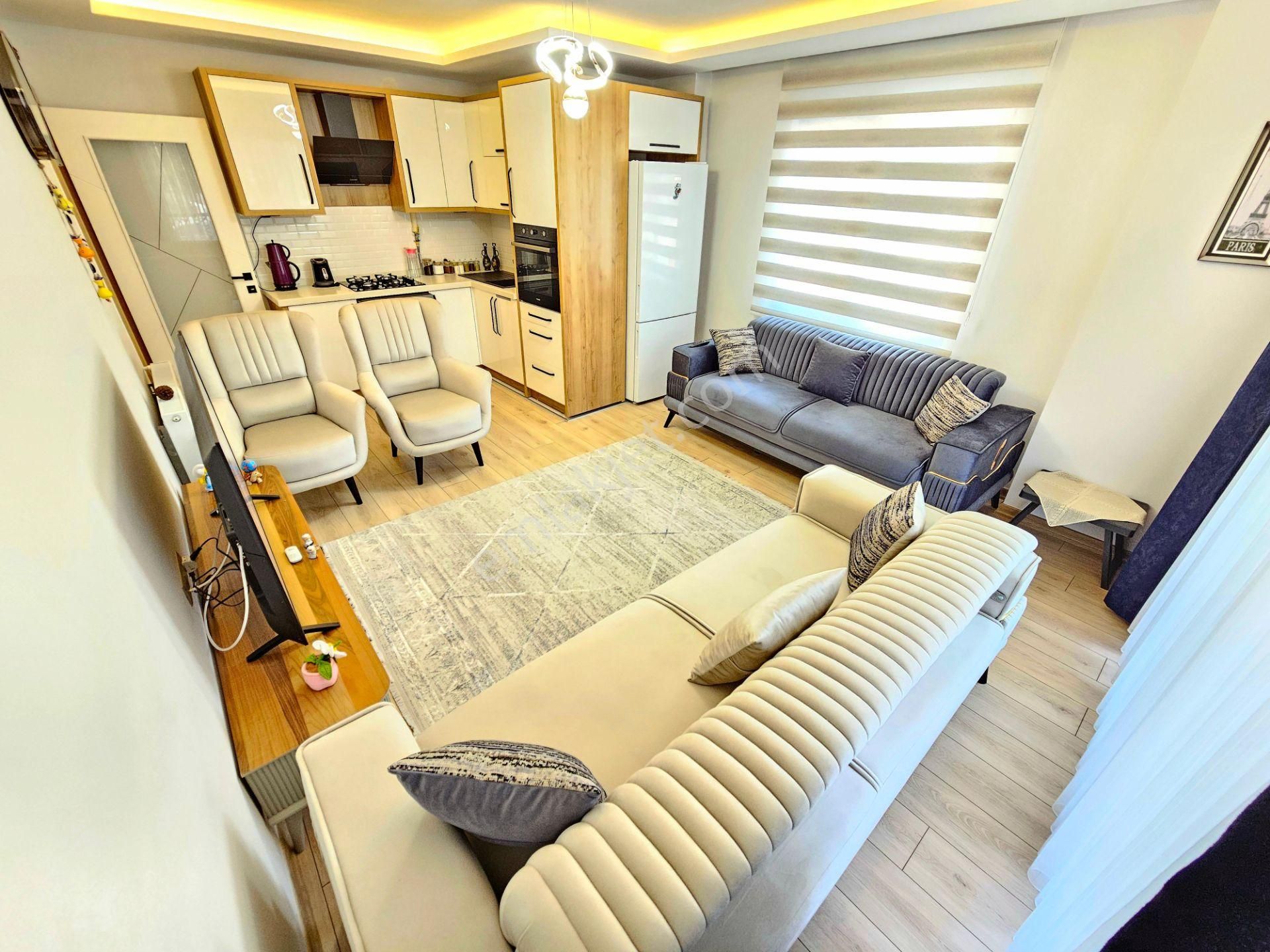 Gürsoy'dan Pazar Sokağında Denize 300m Ön Cephe Full Eşyalı 1+1 - Görsel 17