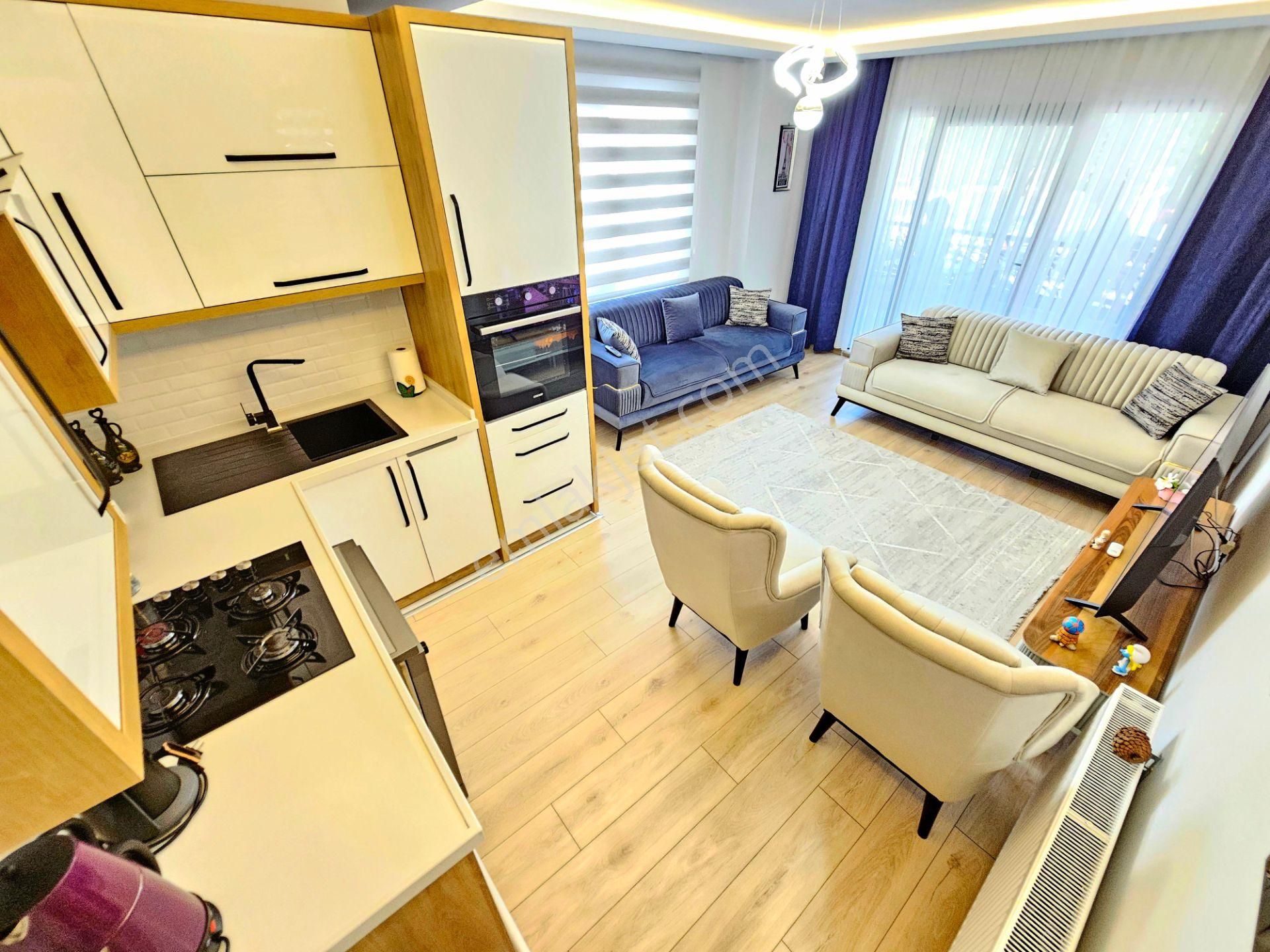 Gürsoy'dan Pazar Sokağında Denize 300m Ön Cephe Full Eşyalı 1+1 - Görsel 22