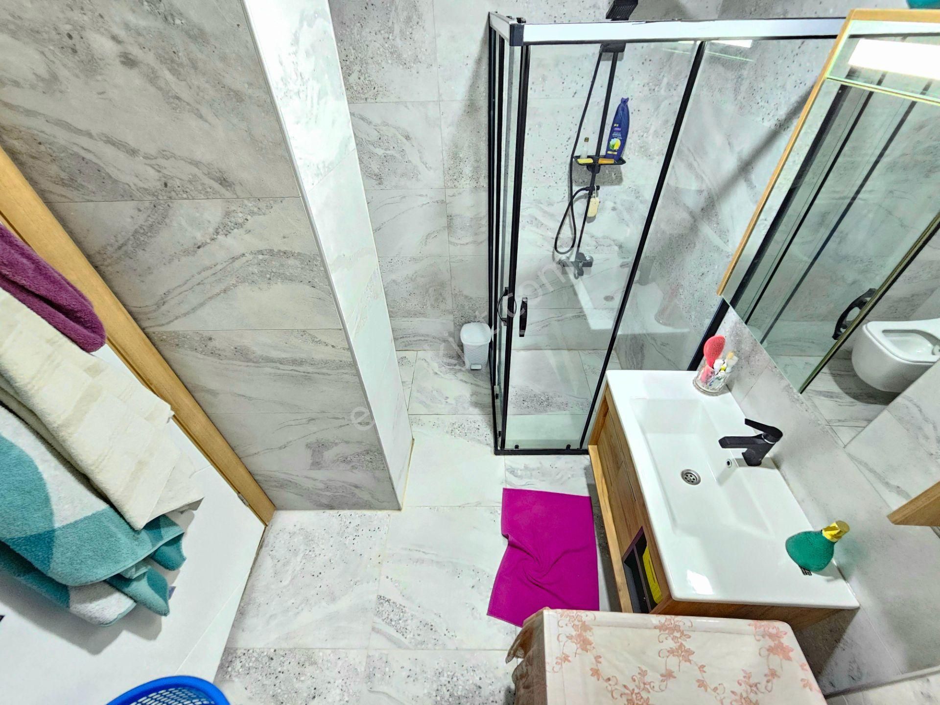 Gürsoy'dan Pazar Sokağında Denize 300m Ön Cephe Full Eşyalı 1+1 - Görsel 27