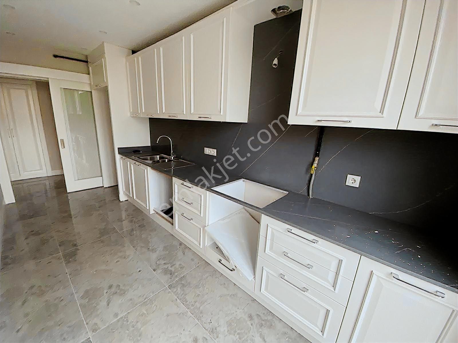 Poyraz'dan Erenköyde Sıfır Binada Balkonlu Ebeveynli 3+1 - Görsel 18