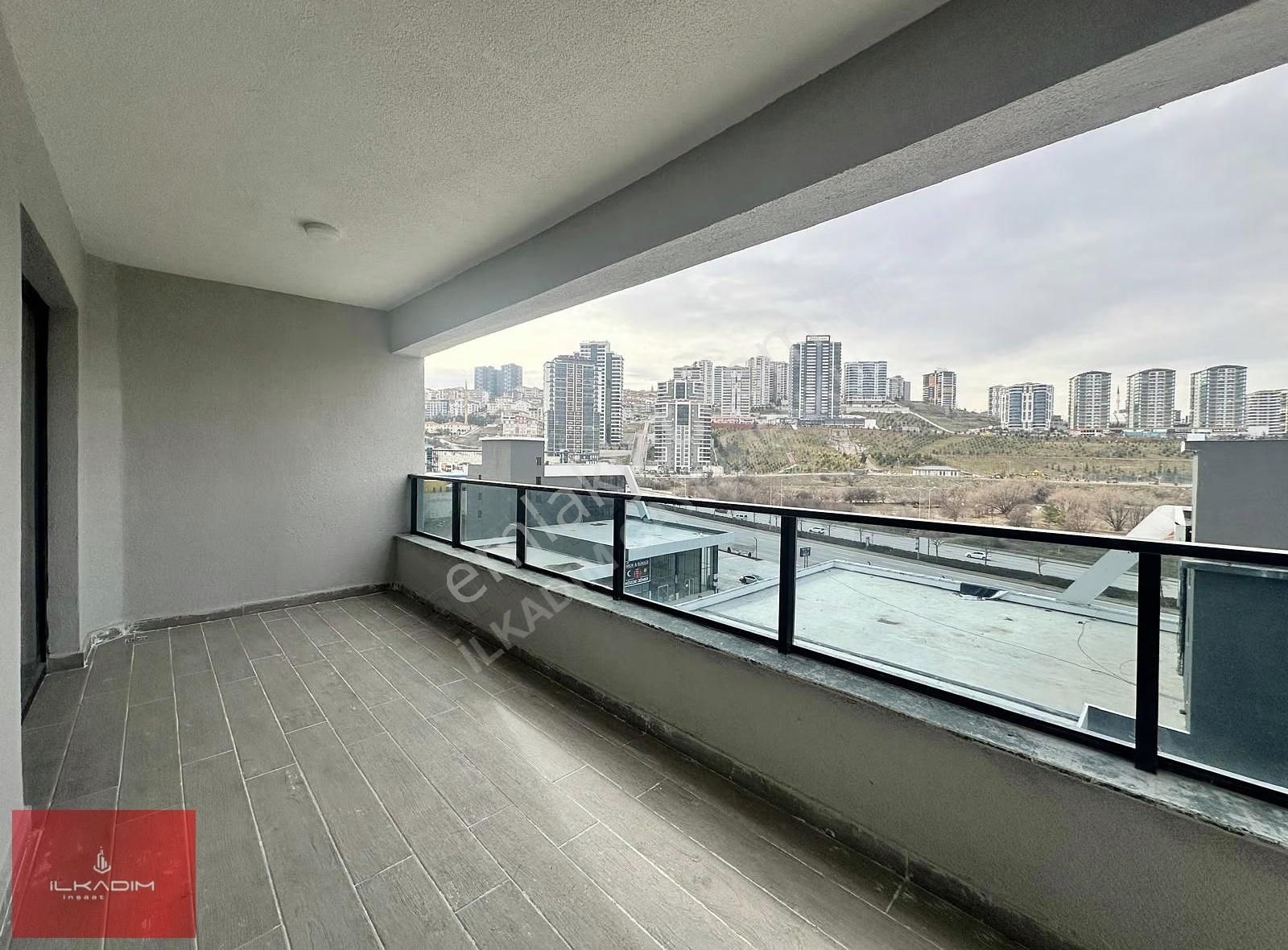 Ovacık'ta Kapalı Havuzlu Saunalı Güvenlikli Sitede Bulvar Cephe - Görsel 14