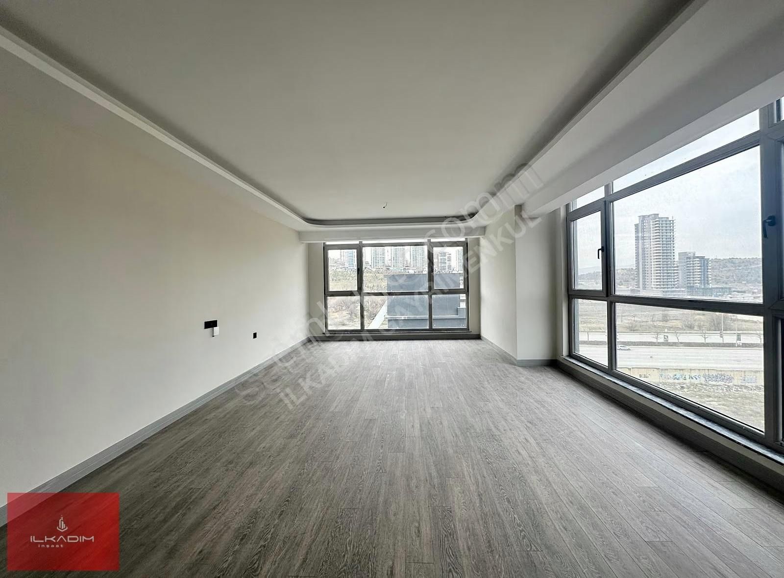 Ovacık'ta Kapalı Havuzlu Saunalı Güvenlikli Sitede Bulvar Cephe - Görsel 32