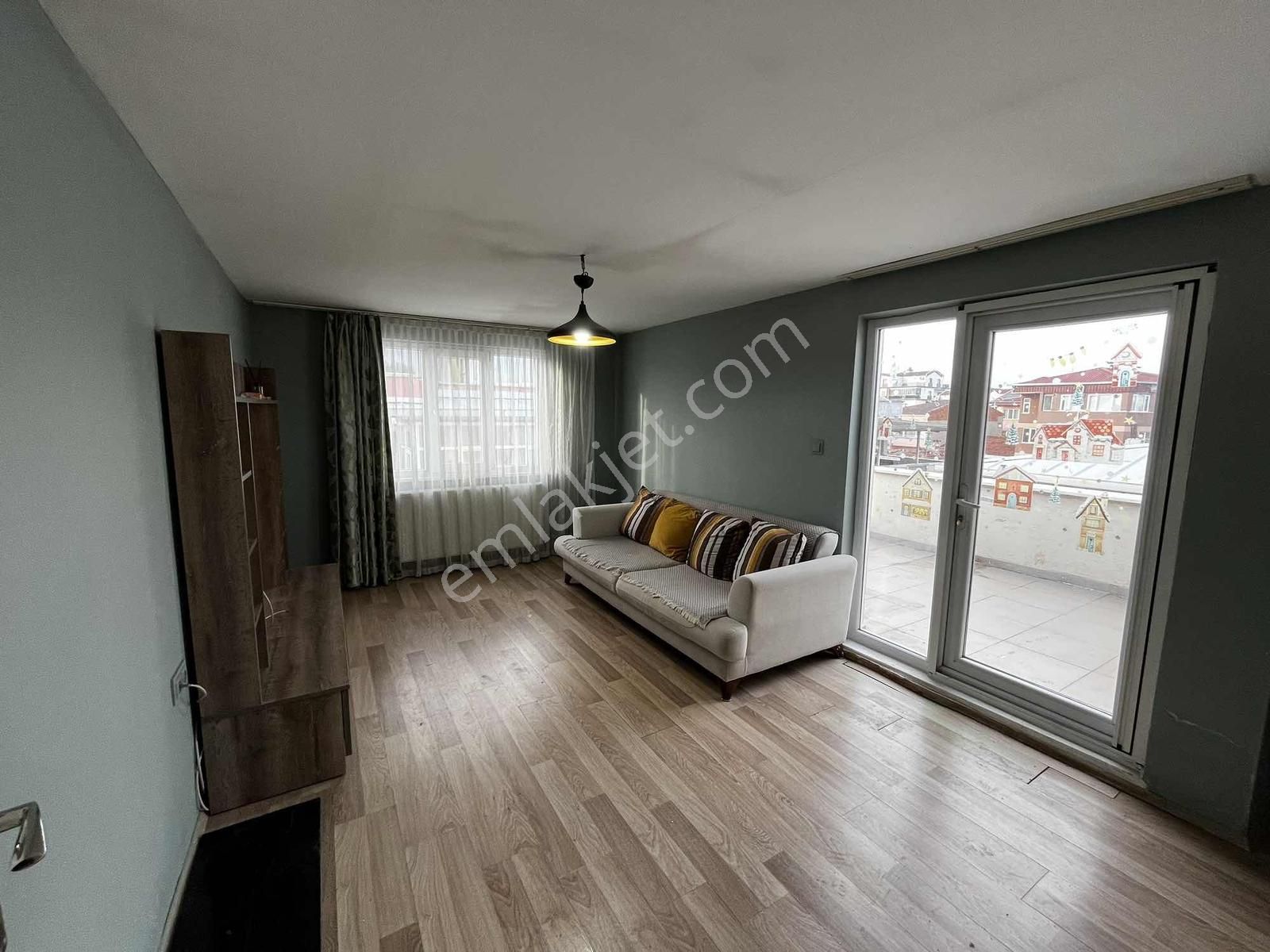 Hürriyet Mahallesinde Metroya Yakın 1+1 Eşyalı Kiralık Daire - Görsel 4