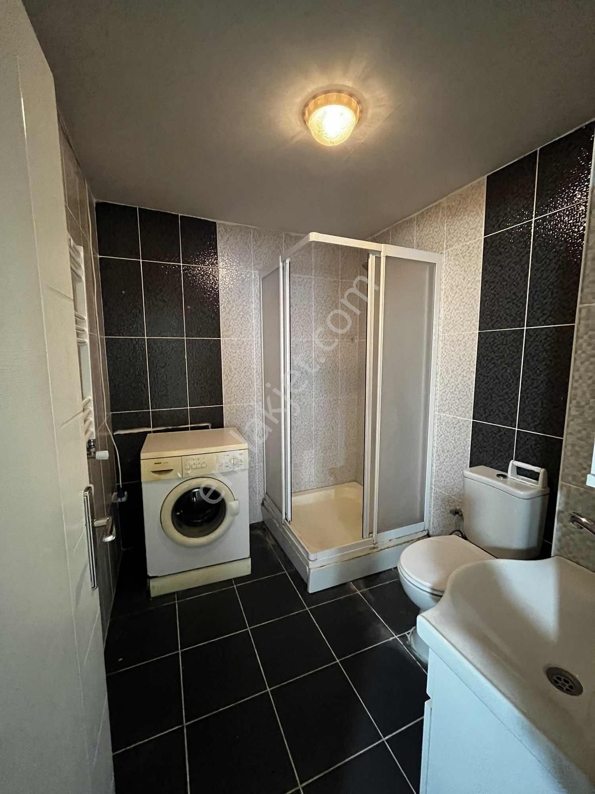 Hürriyet Mahallesinde Metroya Yakın 1+1 Eşyalı Kiralık Daire - Görsel 7