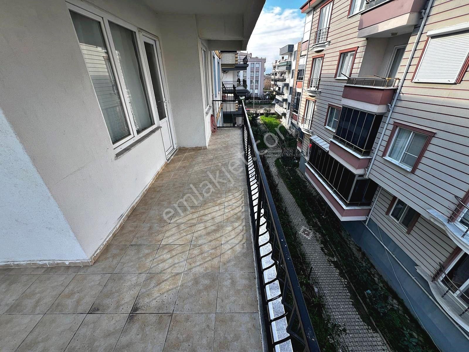 🔵🔵aktiften Akçay'da Hayallerindeki Genişlik Aradığın Ferahlık; Ön Cephe Arakat 3+1 Masrafsız Daire - Görsel 15