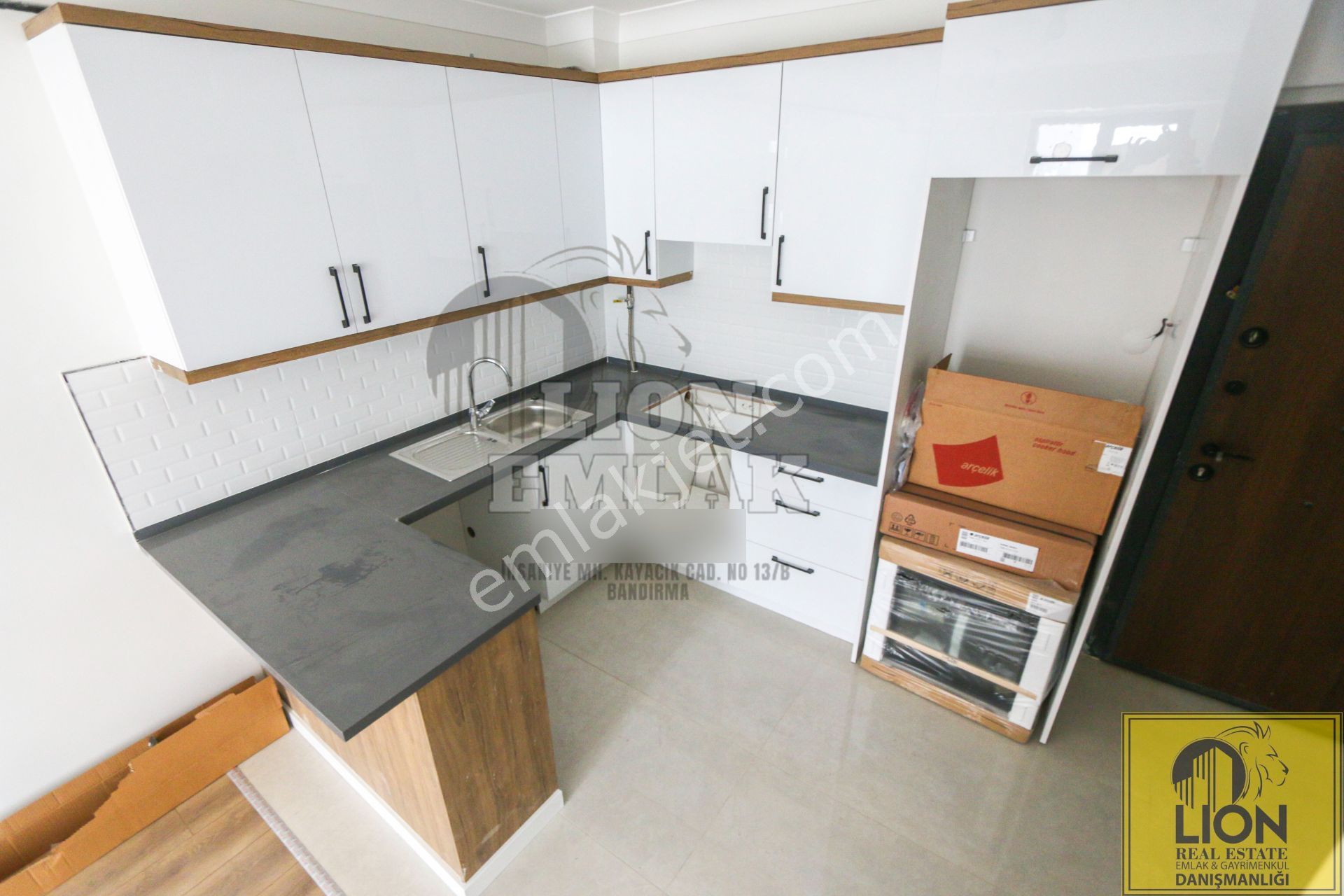 Lıon Emlak'tan 600 Evler'de Adliye Ve Nüfus Yakını Özel Tasarım Kiralık 1+1 Daire - Görsel 2