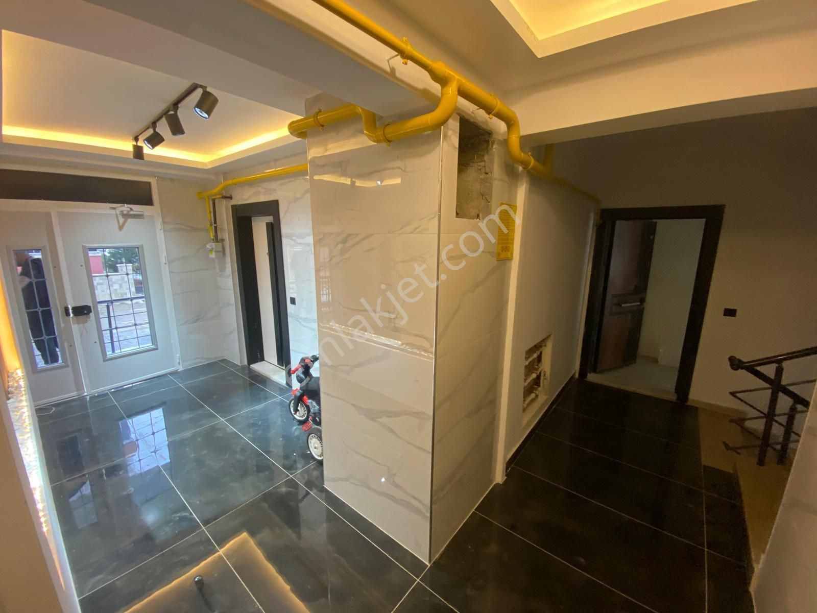 Furkan Emlaktan Kışla Mah. 2+1 1.kat 110m2 Çift Balkonlu Ebeveyn Banyolu Sıfır Fırsat Daire - Görsel 16