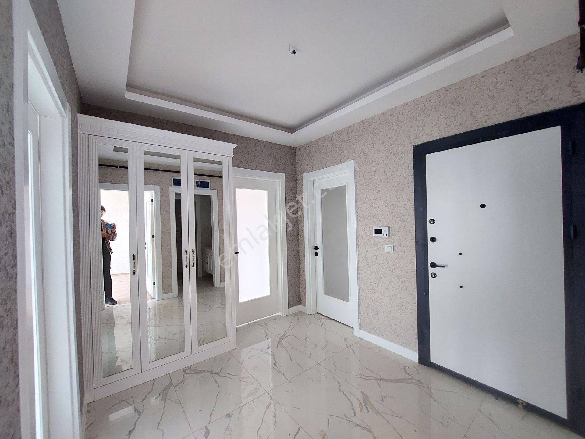 S.eyyübi Mahallesinde İşyapar Gayrimenkul’den 3+1 165 M² Satılık Lüx Sıfır Daireler - Görsel 4