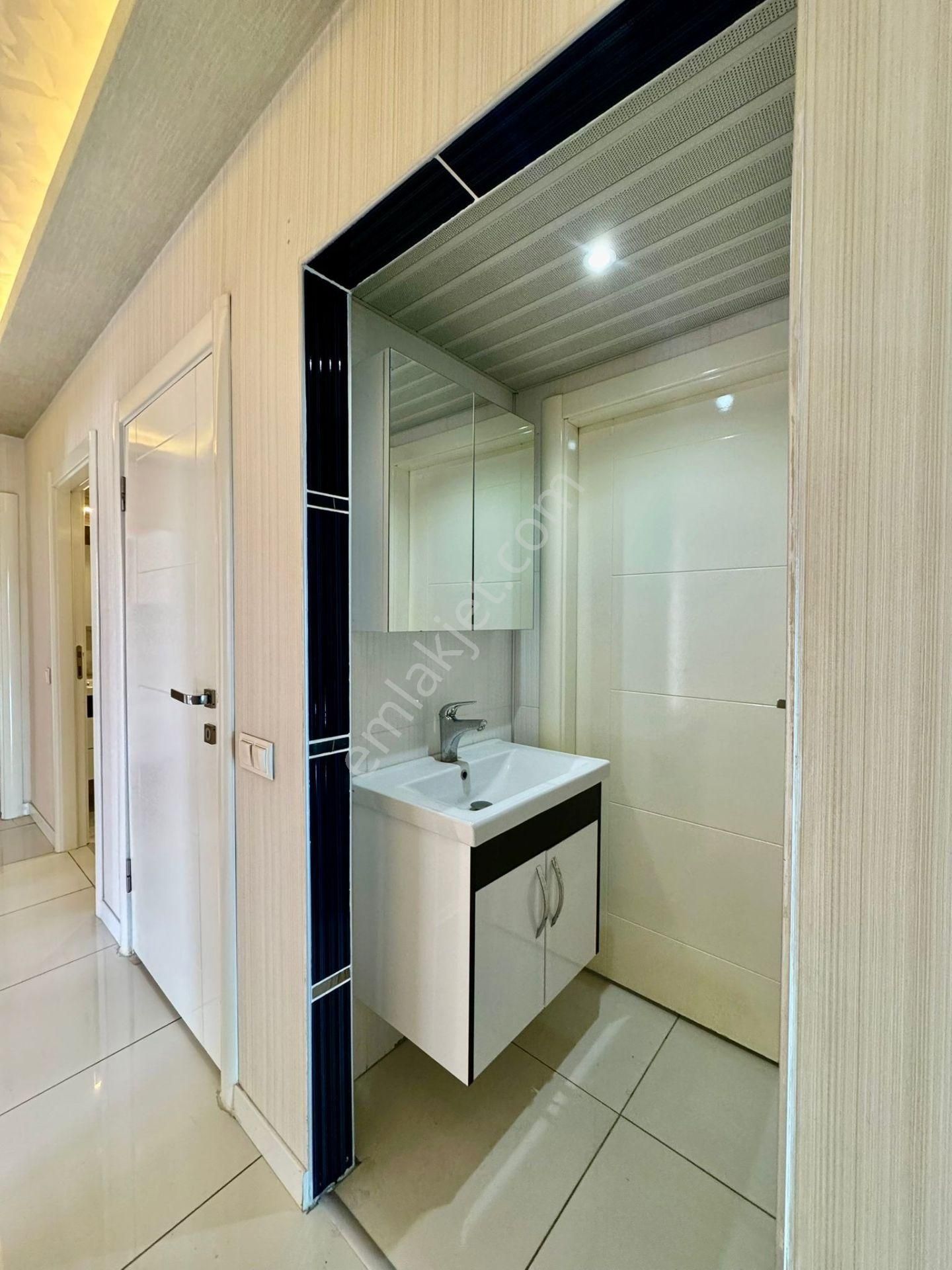 Taşcılar'dan Lüx Sitede Çift Banyolu Kilerli Full Yapılı 4+1 - Görsel 21