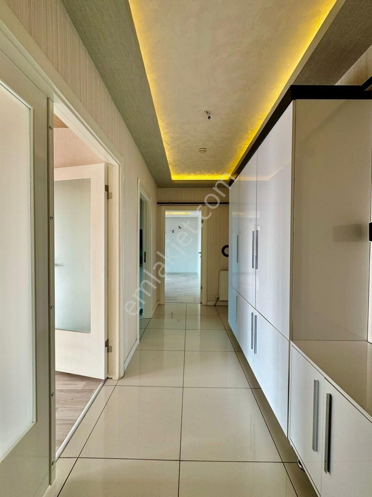 Taşcılar'dan Lüx Sitede Çift Banyolu Kilerli Full Yapılı 4+1 - Görsel 29