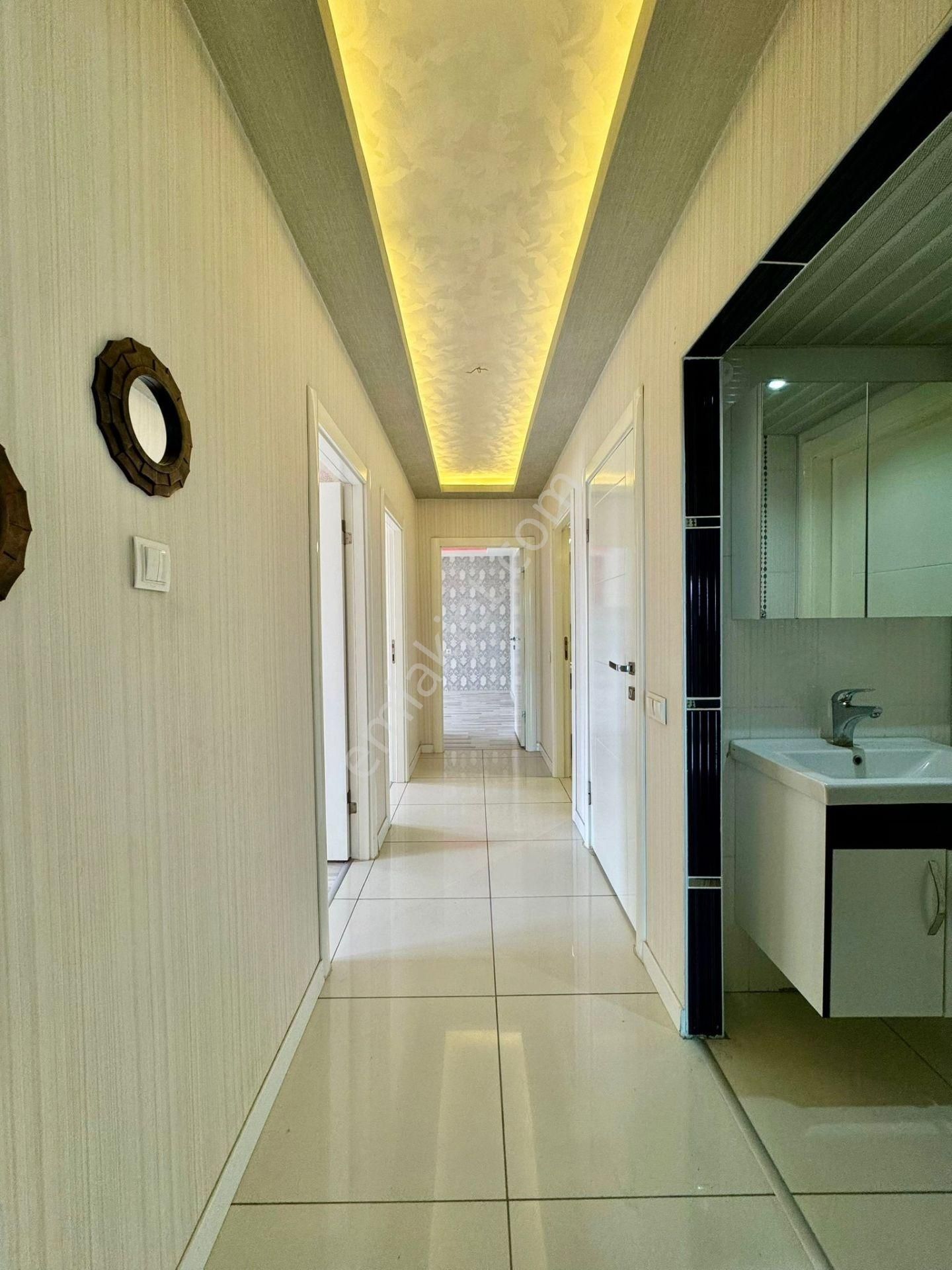 Taşcılar'dan Lüx Sitede Çift Banyolu Kilerli Full Yapılı 4+1 - Görsel 22