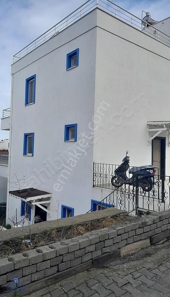 Bodrum Gündoğan Satılık Tripleks Villa