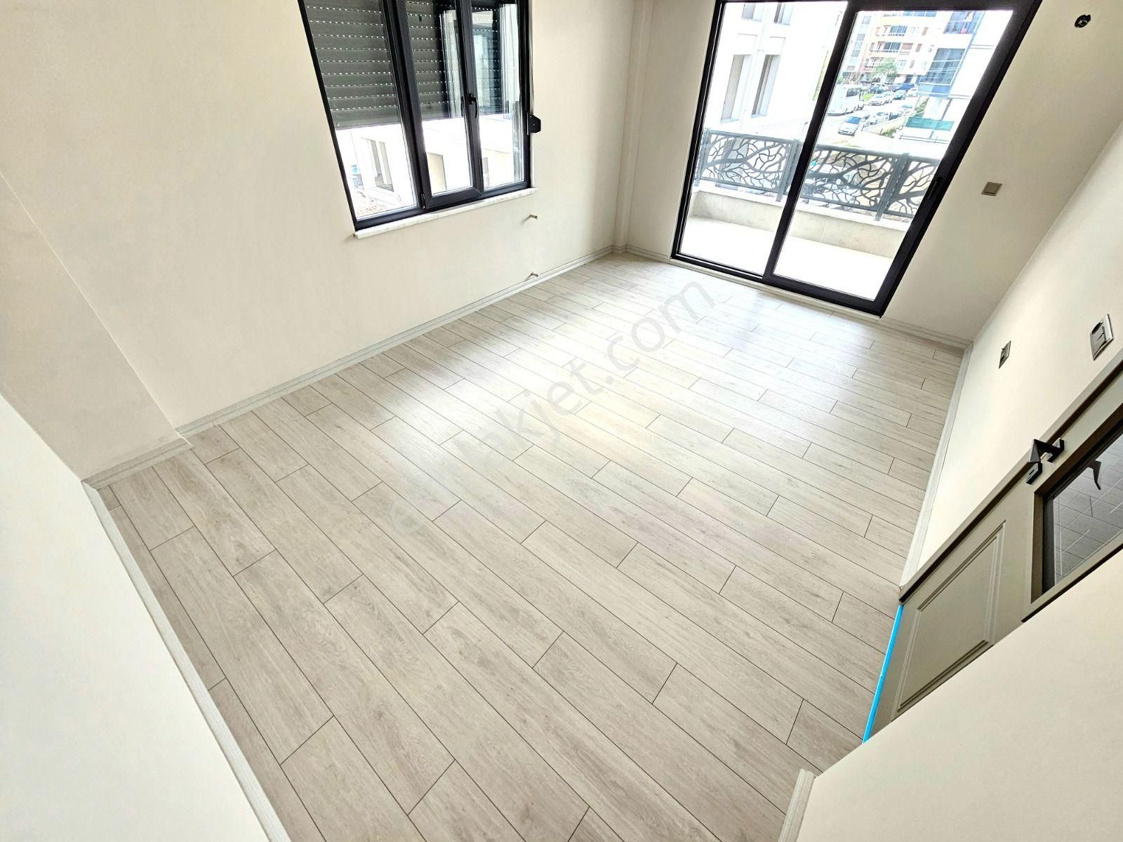 Gürsoy'dan Denize 300m Ebeveyn Banyolu 2+1 Sıfır Daire - Görsel 9