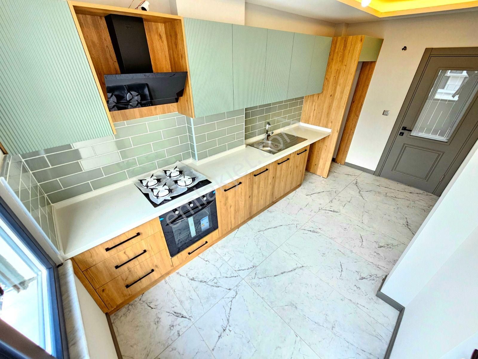 Gürsoy'dan Denize 300m Ebeveyn Banyolu 2+1 Sıfır Daire - Görsel 5