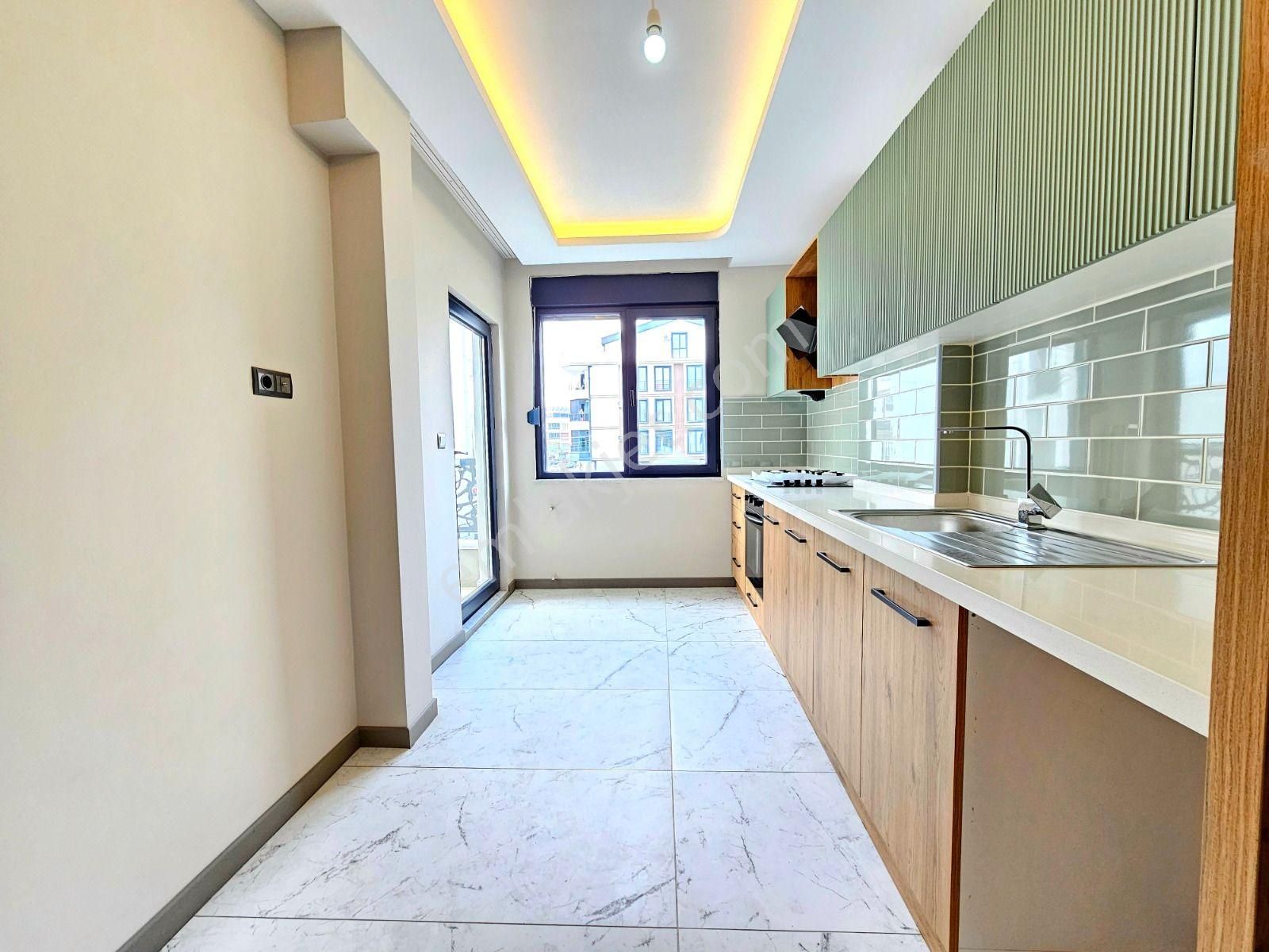 Gürsoy'dan Denize 300m Ebeveyn Banyolu 2+1 Sıfır Daire - Görsel 8