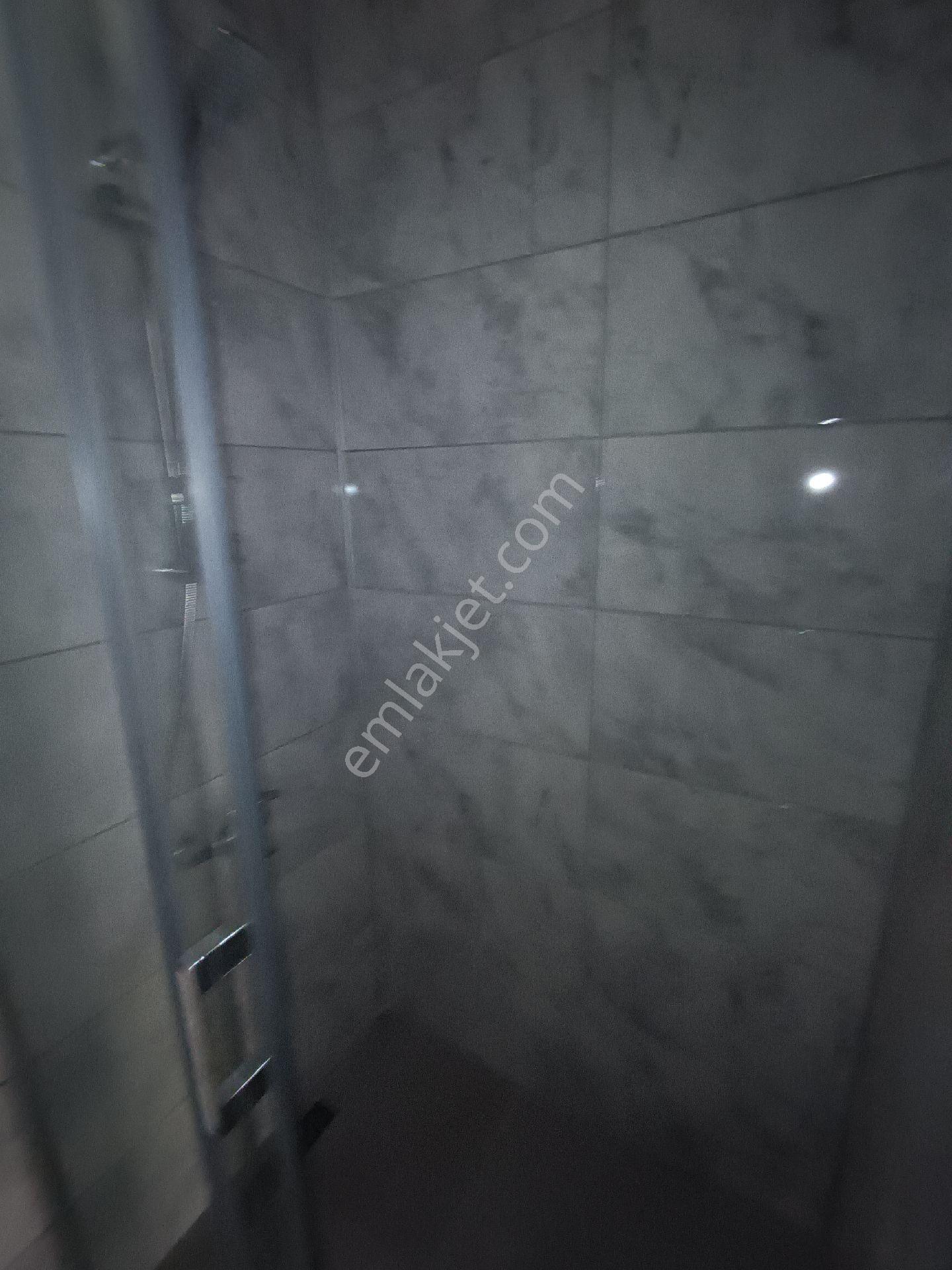 Kuşadası Merkezde 3+1 Kapaliı Mutfak Geniş Ferah Daire - Görsel 20