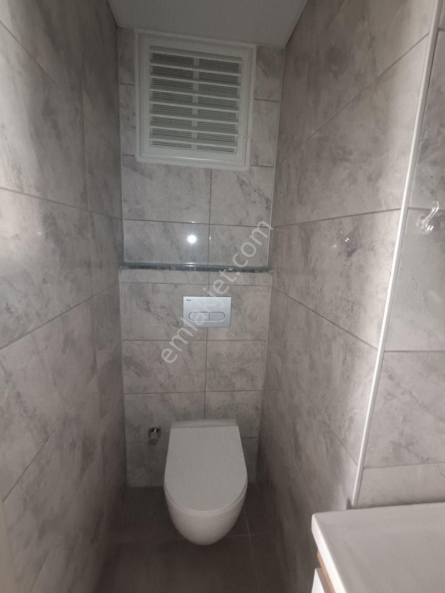 Kuşadası Merkezde 3+1 Kapaliı Mutfak Geniş Ferah Daire - Görsel 21