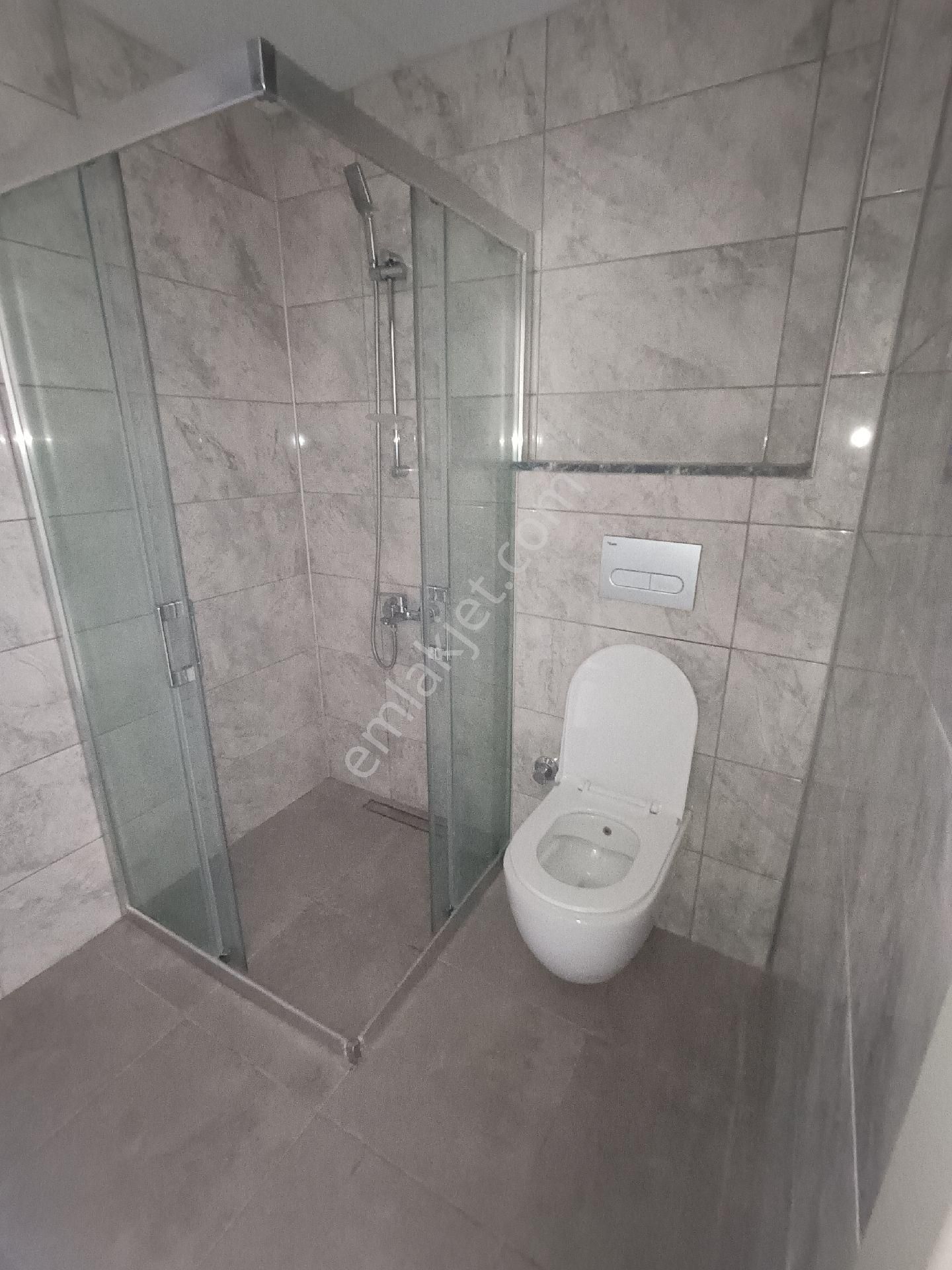 Kuşadası Merkezde 3+1 Kapaliı Mutfak Geniş Ferah Daire - Görsel 28