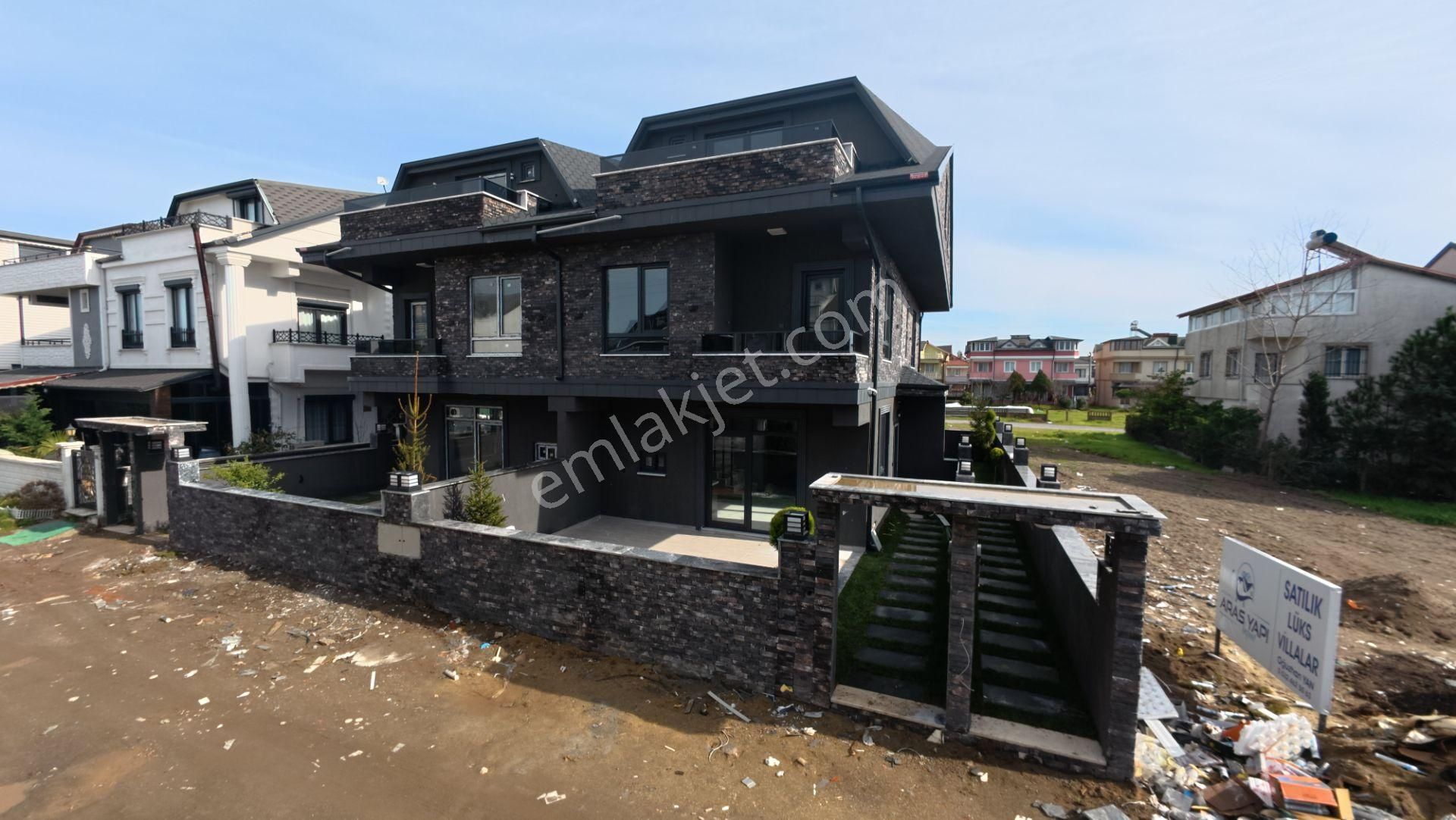 Kocaali’de Satılık 3+1 Denize Komşu Lüks Villa - Görsel 2