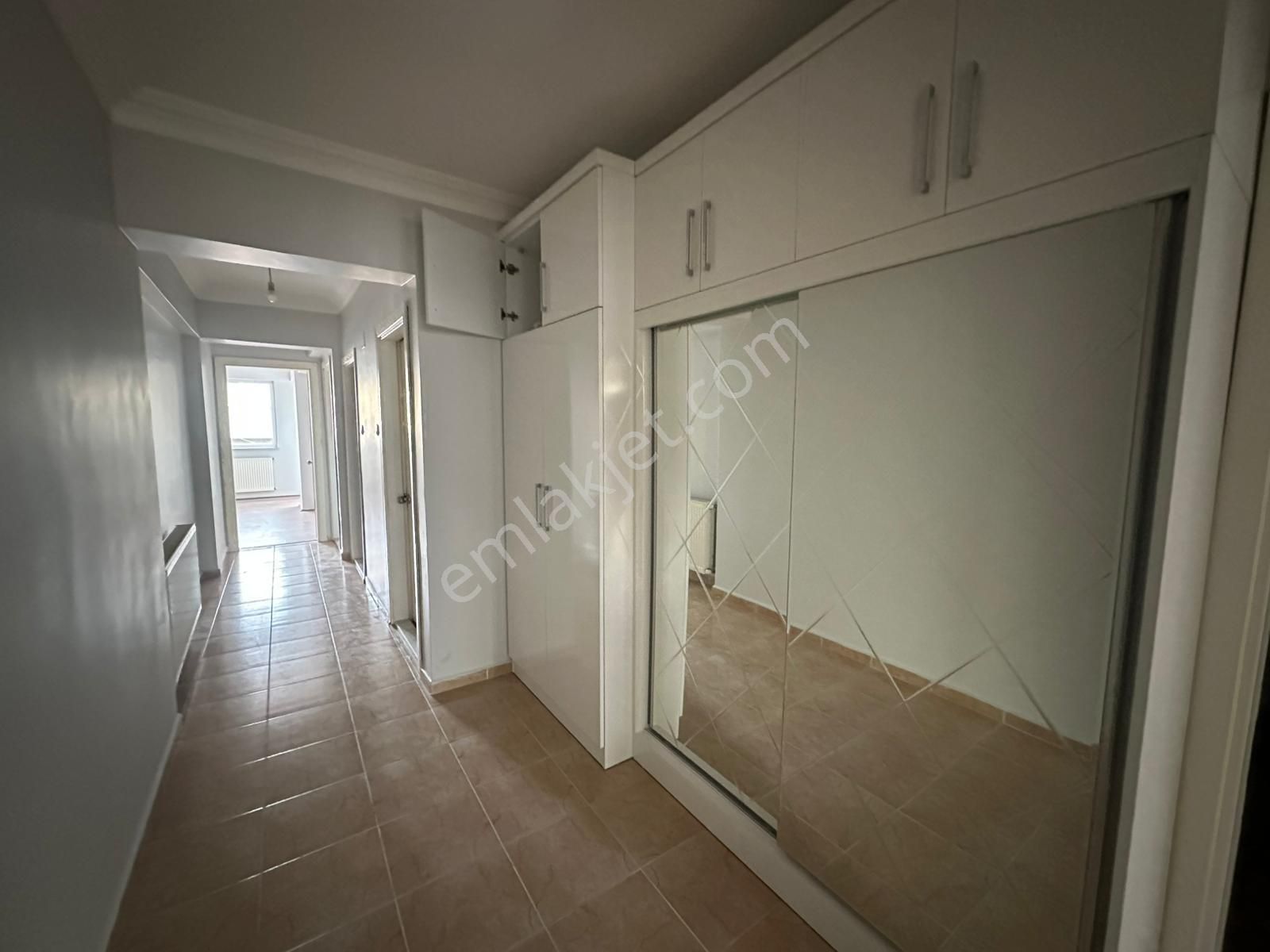 Asansörlü Çift Cephe Aydınlık Balkonlu Geniş 2+1 Kiralık Daire - Görsel 6