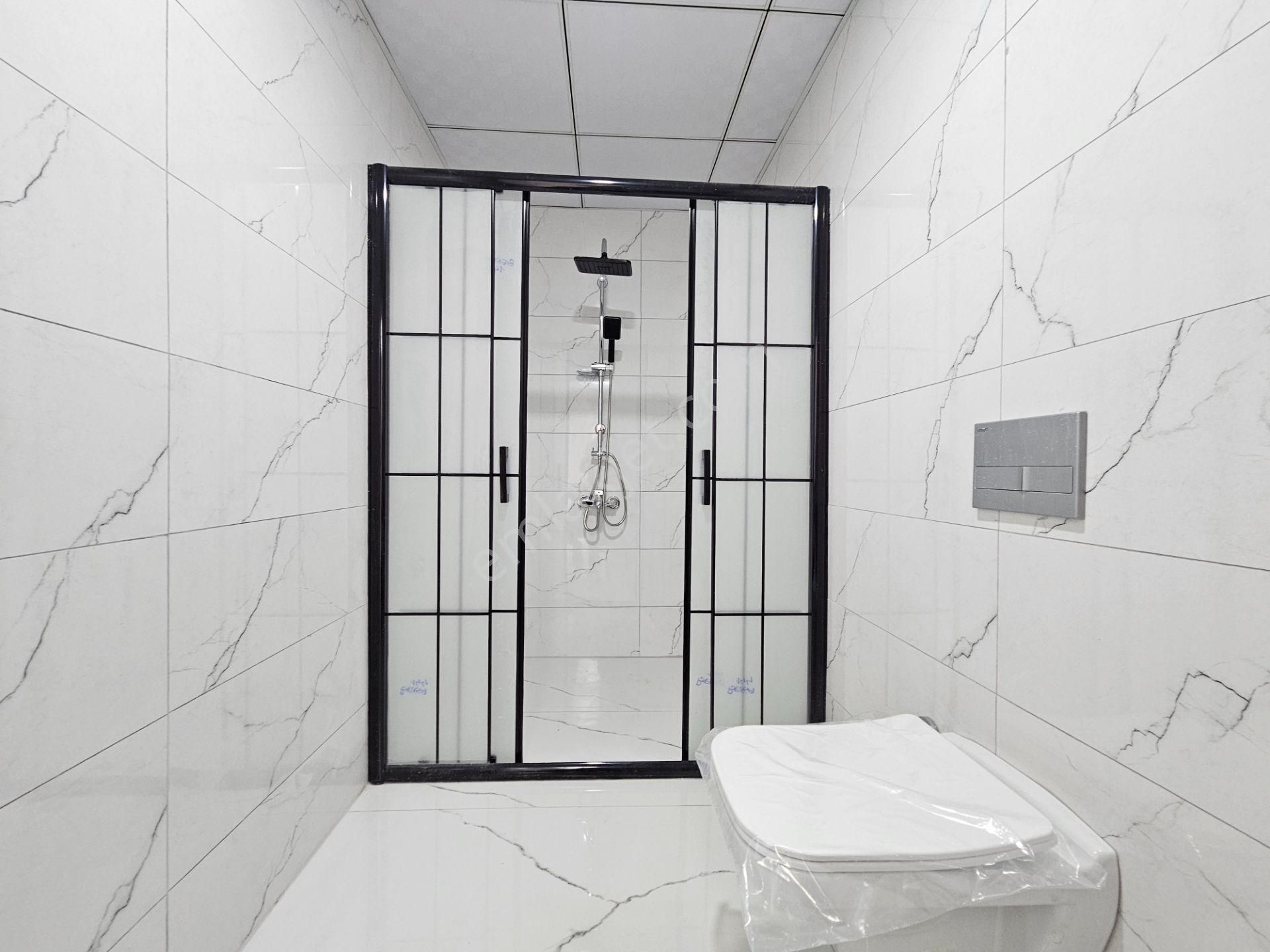 Lale Caddesi İle Osman Sultan Caddesine Yakın Müstakil Tadında Sıfır Geniş 2+1 Daire - Görsel 36