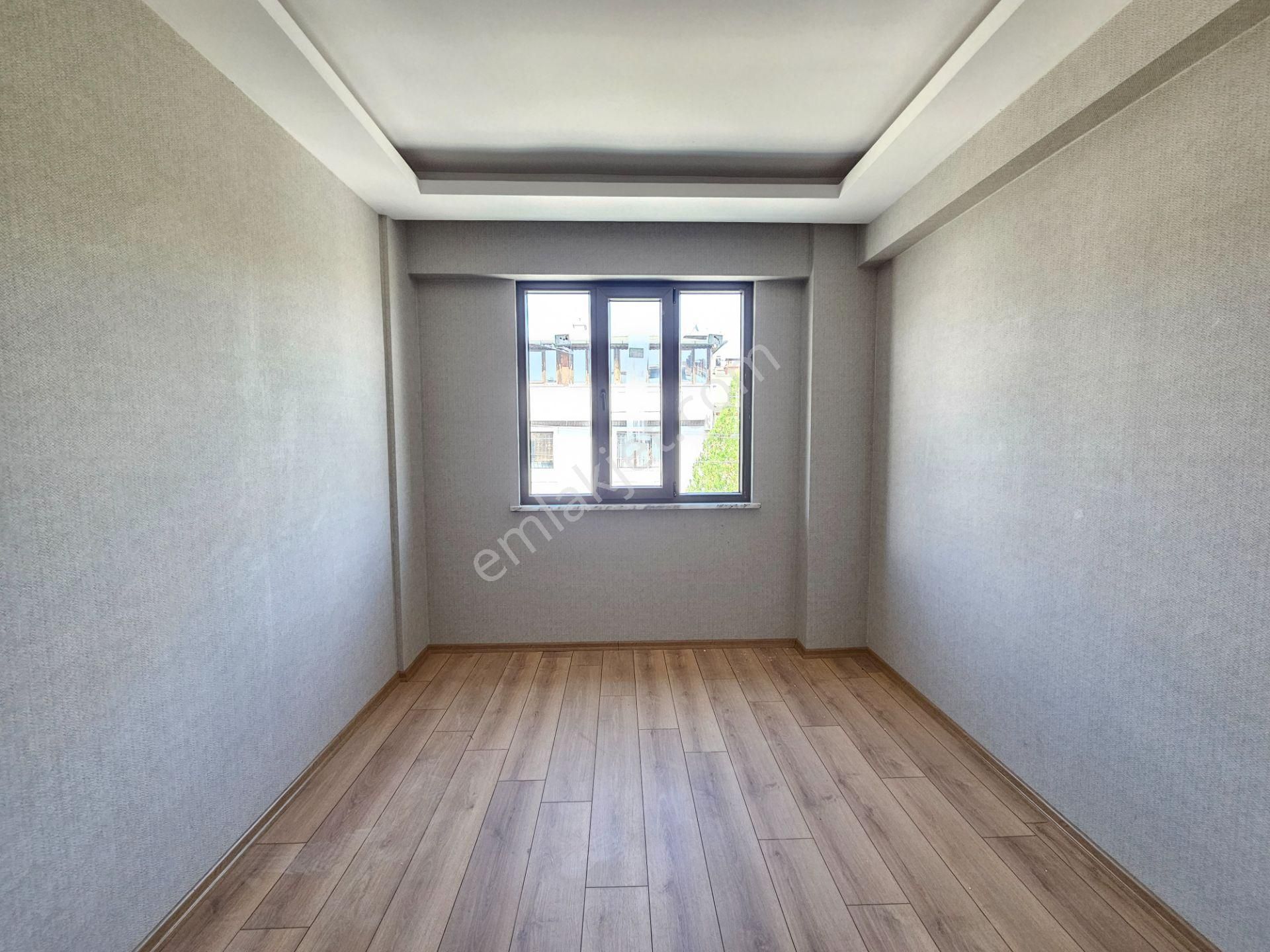 Lale Caddesi İle Osman Sultan Caddesine Yakın Müstakil Tadında Sıfır Geniş 2+1 Daire - Görsel 34