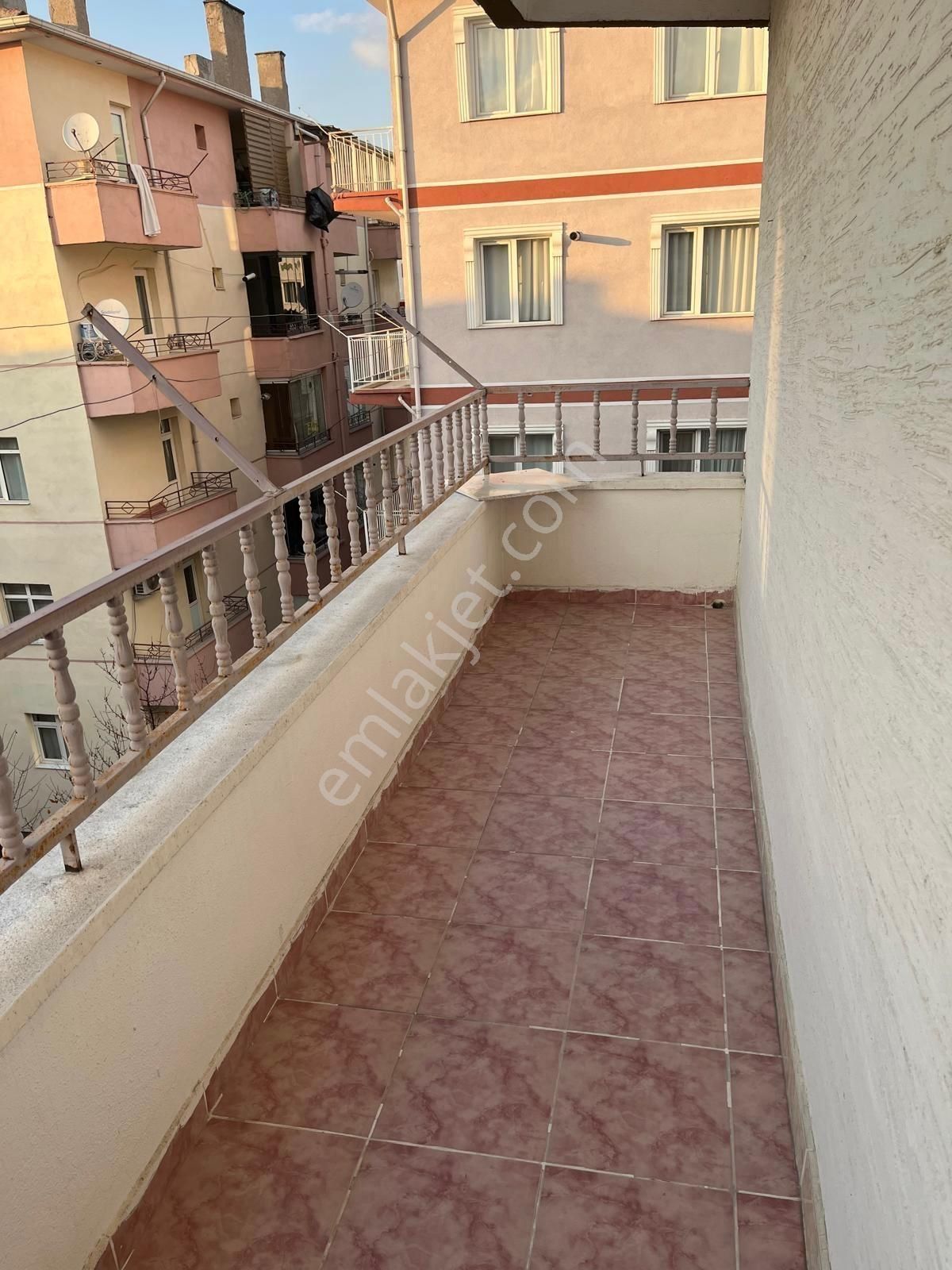 Ulukan'dan Plevne Mah'de Genç Yapıda E.banyolu Katta Kaçmaz 3+1! - Görsel 16
