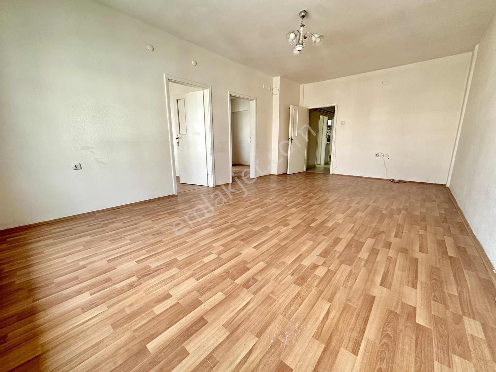 İncirli 19 Mayıs Cd. Dibinde Komple Önü Açık Manzaralı Arakat! - Görsel 15