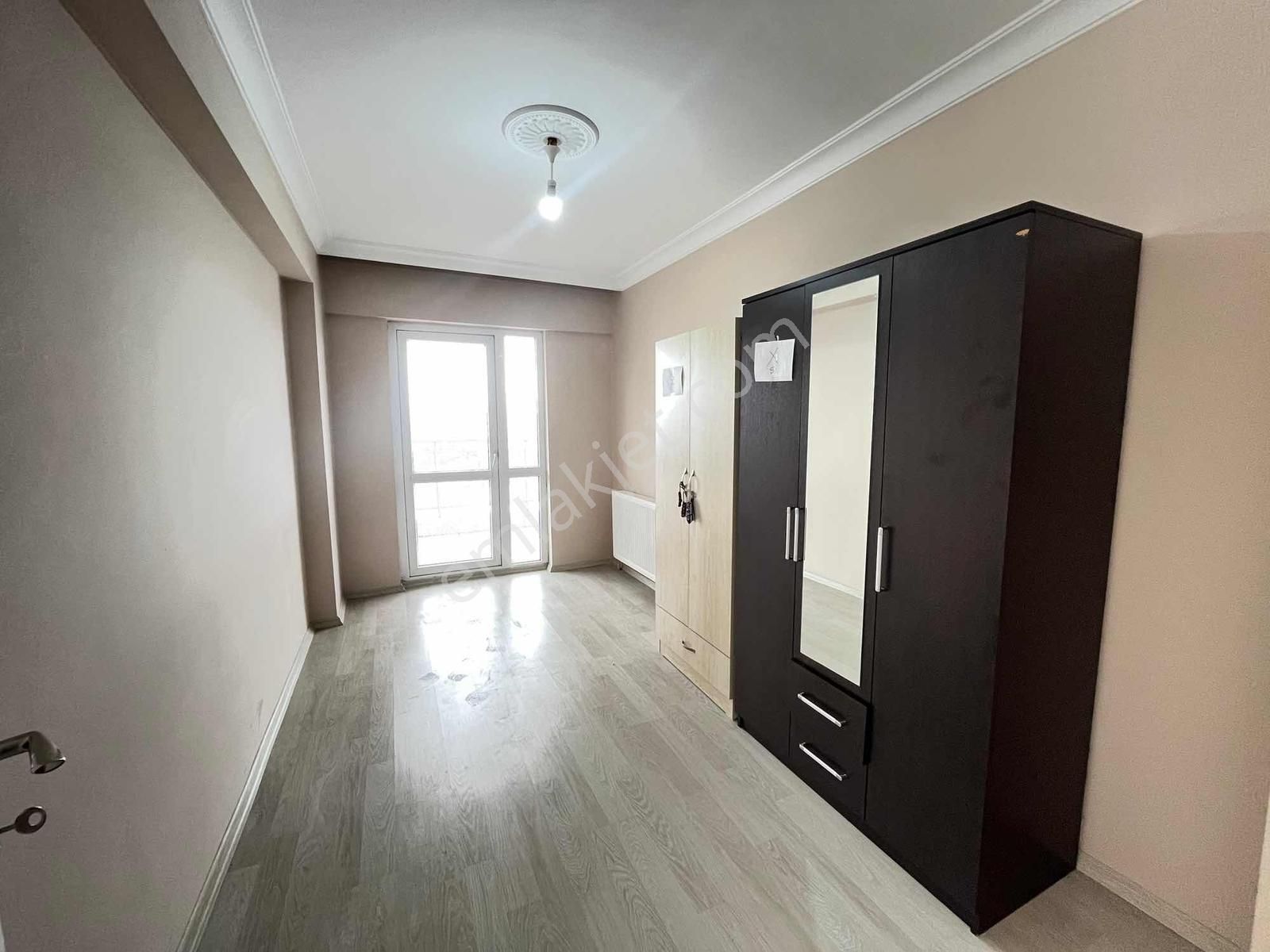 3+1 120 M2 Ful Yapılı Ara Katta Oturuma Hazır Kupon Daire !! - Görsel 3