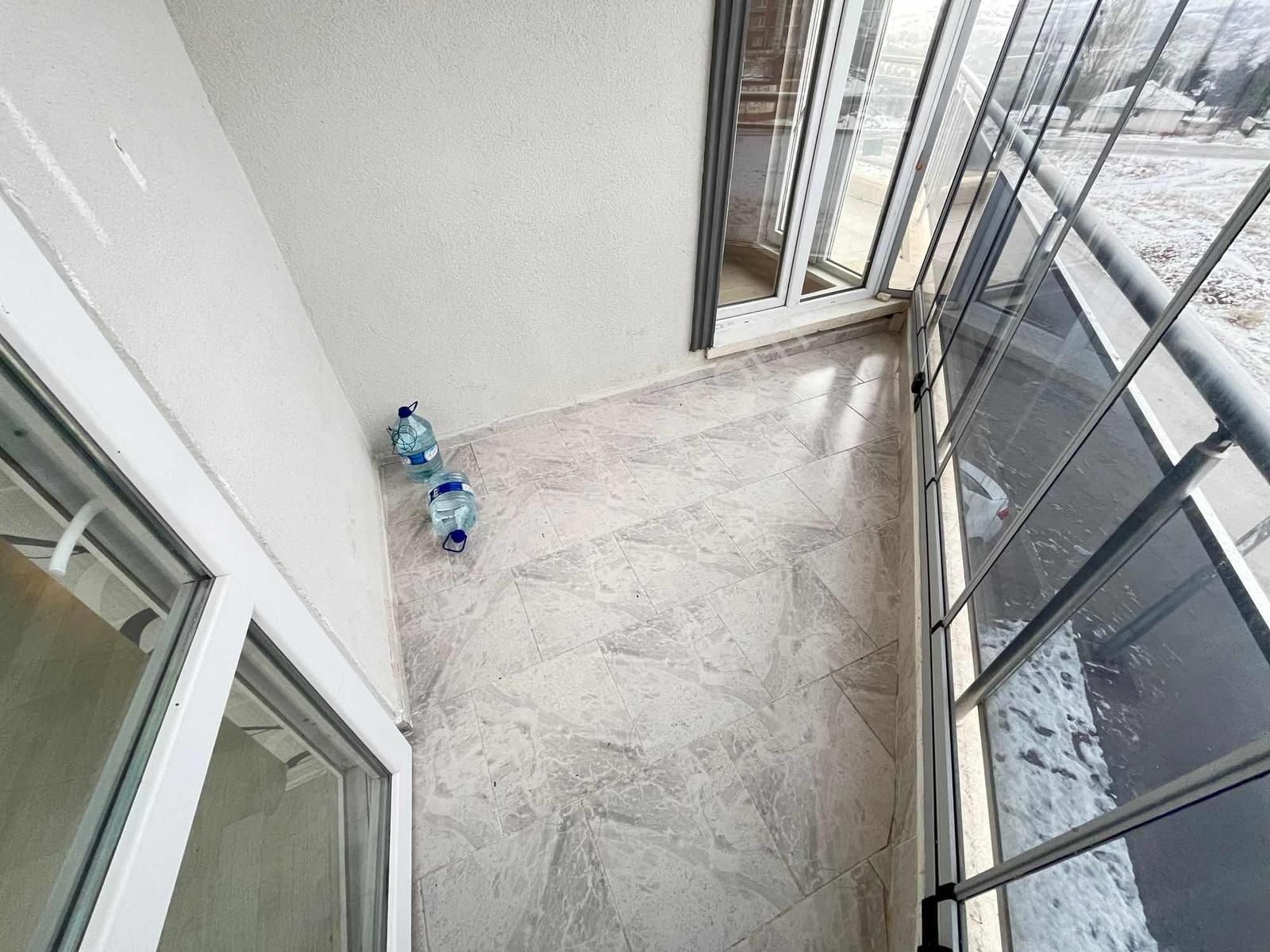3+1 120 M2 Ful Yapılı Ara Katta Oturuma Hazır Kupon Daire !! - Görsel 4