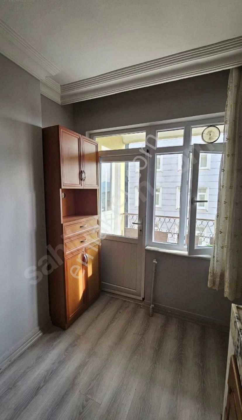 Furkan Emlaktan Kadifekale Mh. 2+1 3.kat 110m2 Çift Balkonlu Asansörlü Arakat Fırsat Daire - Görsel 4