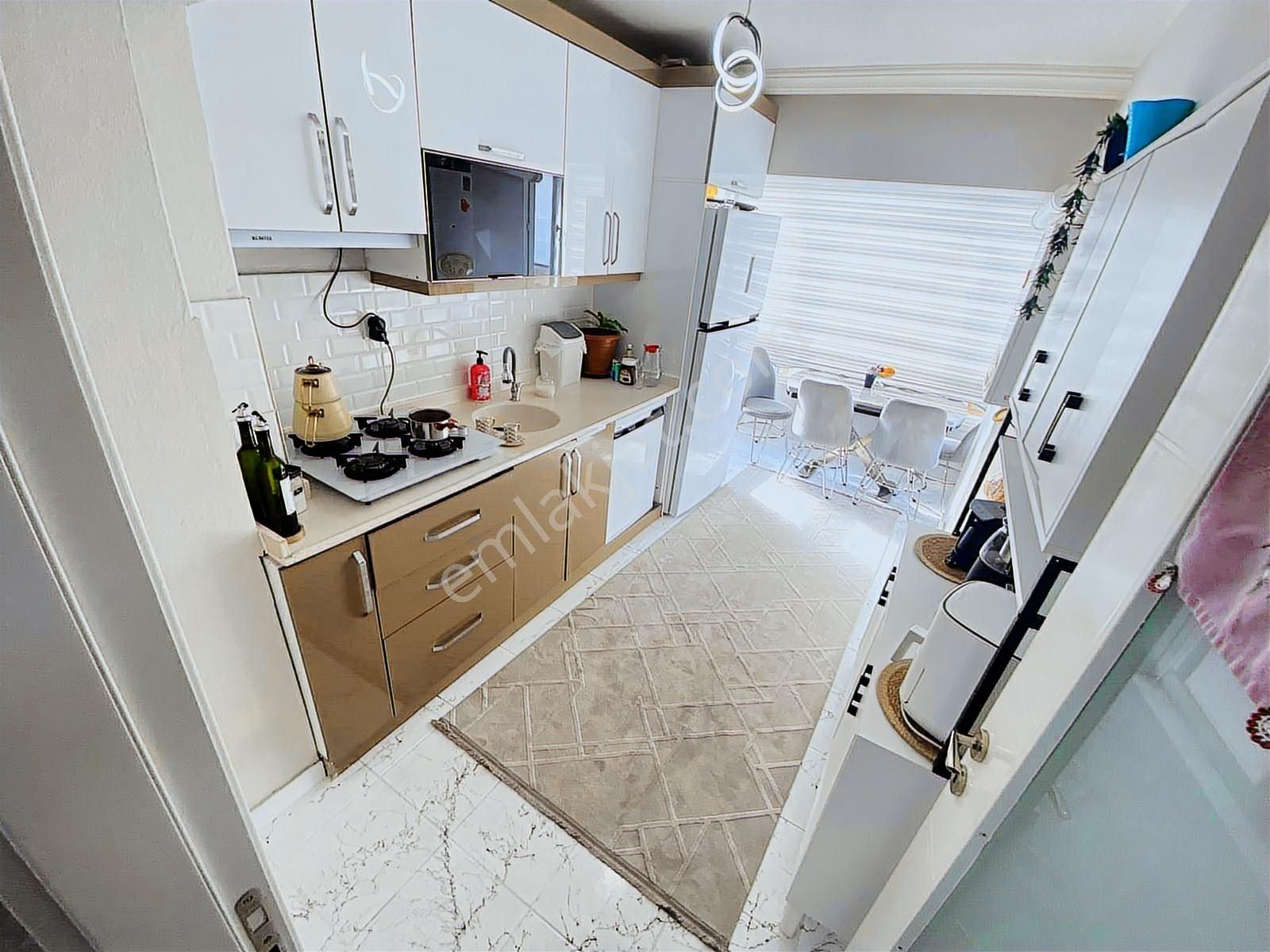 Ulukan'dan Selçukluda Katta Yapılı Masrafsız Ön Cephe 3+1 Daire!