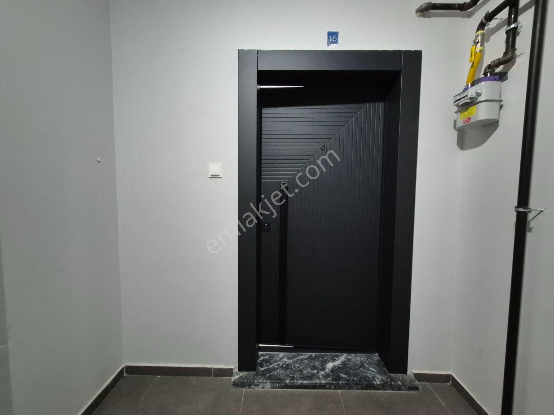 Selahaddin Eyyubi Mah. İşyapar Gayrimenkulden Site İçi Ara Kat 2+1 Daire - Görsel 9