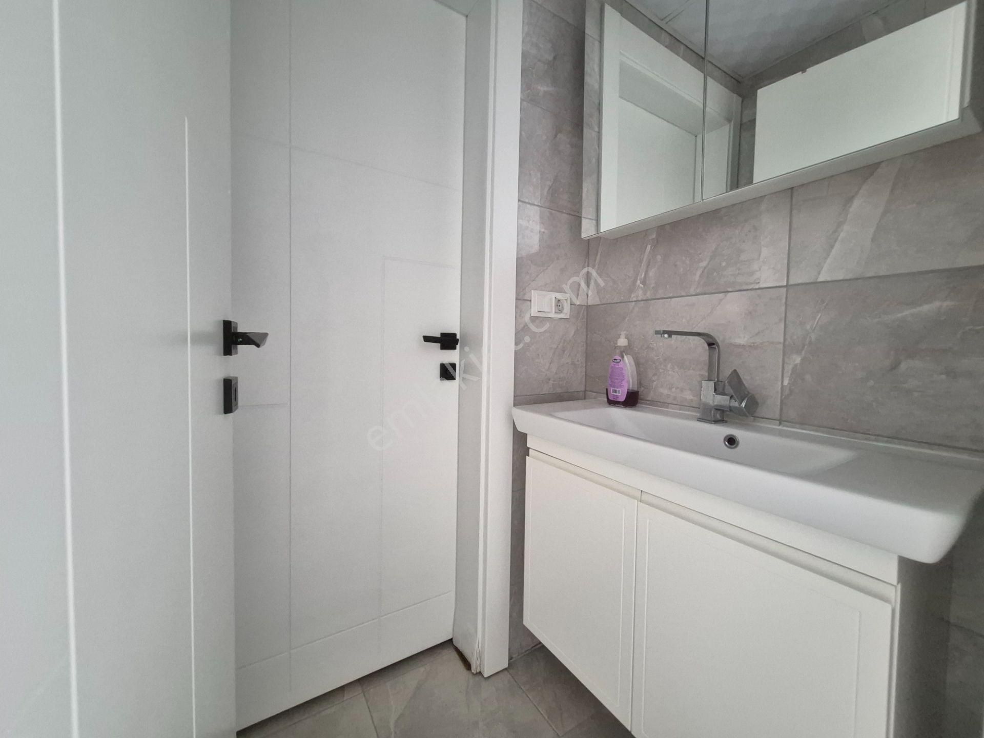 Selahaddin Eyyubi Mah. İşyapar Gayrimenkulden Site İçi Ara Kat 2+1 Daire - Görsel 8