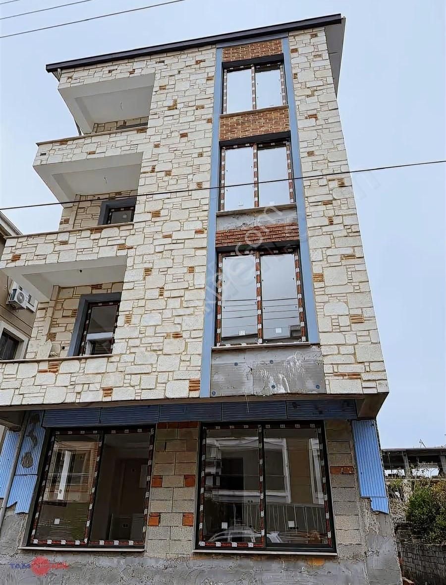 Bergama Fatih Mahallesi Satılık 2+1 Daire (dubleks Altı 3. Kat)
