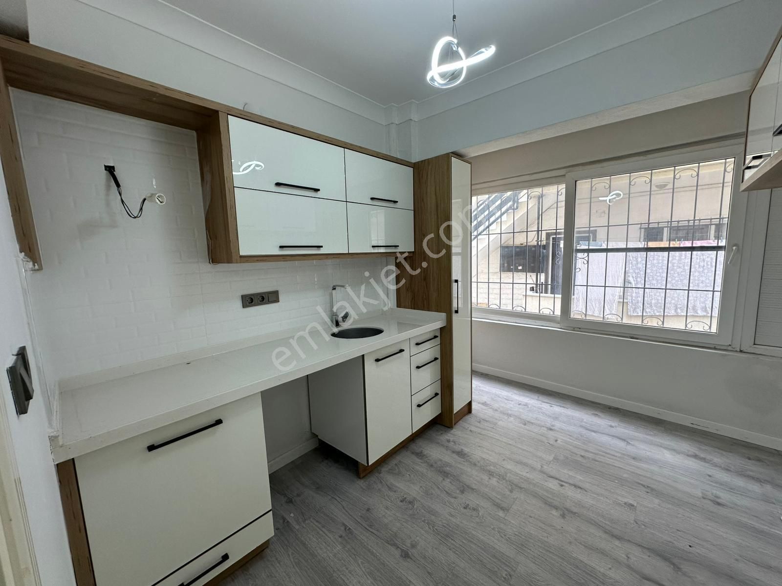 Dora,dan Akçay Da Ayrı Mutfak & Denize 100 M 2+1 Ön Cephe Daire - Görsel 27