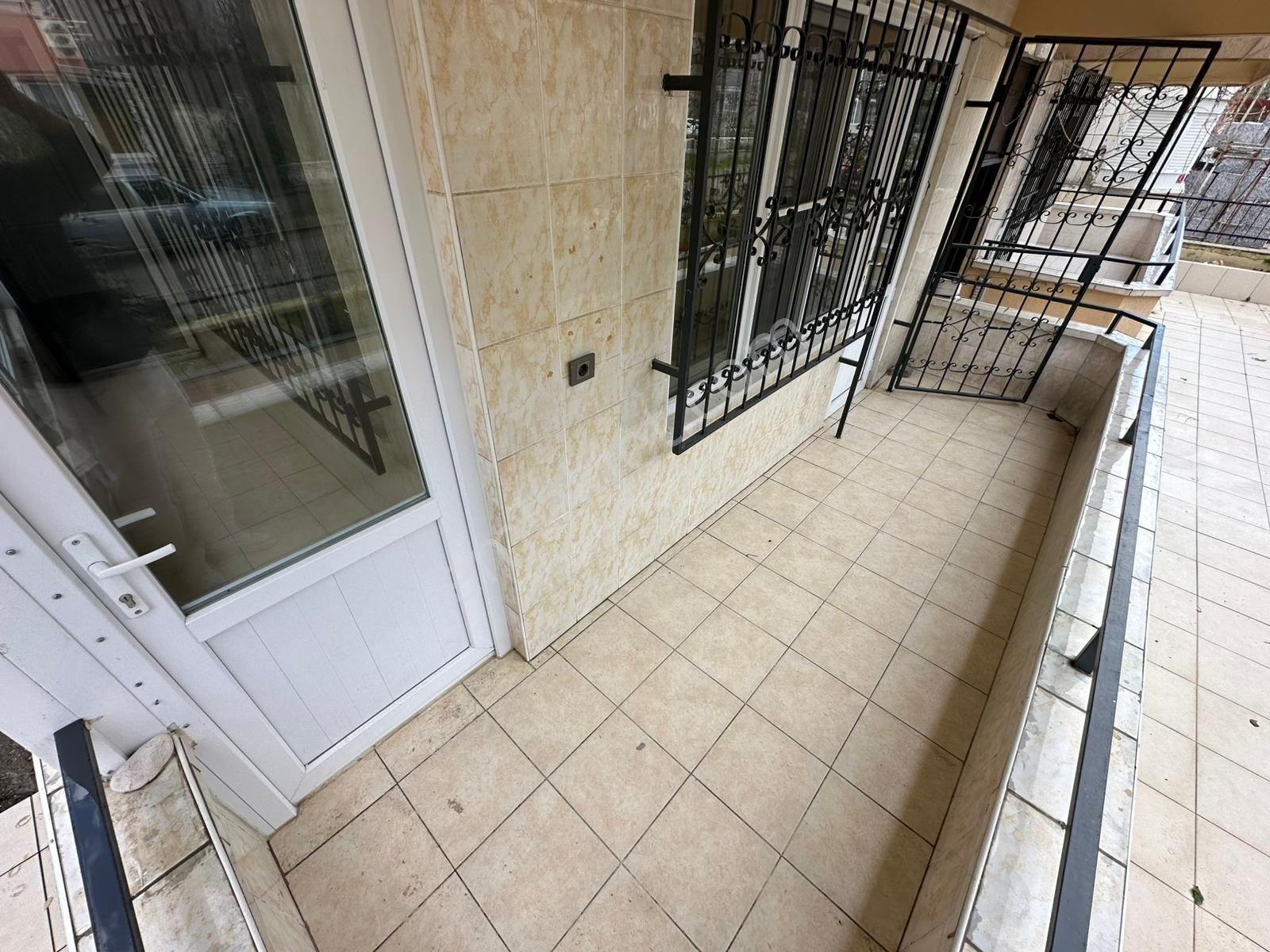 Dora,dan Akçay Da Ayrı Mutfak & Denize 100 M 2+1 Ön Cephe Daire - Görsel 8